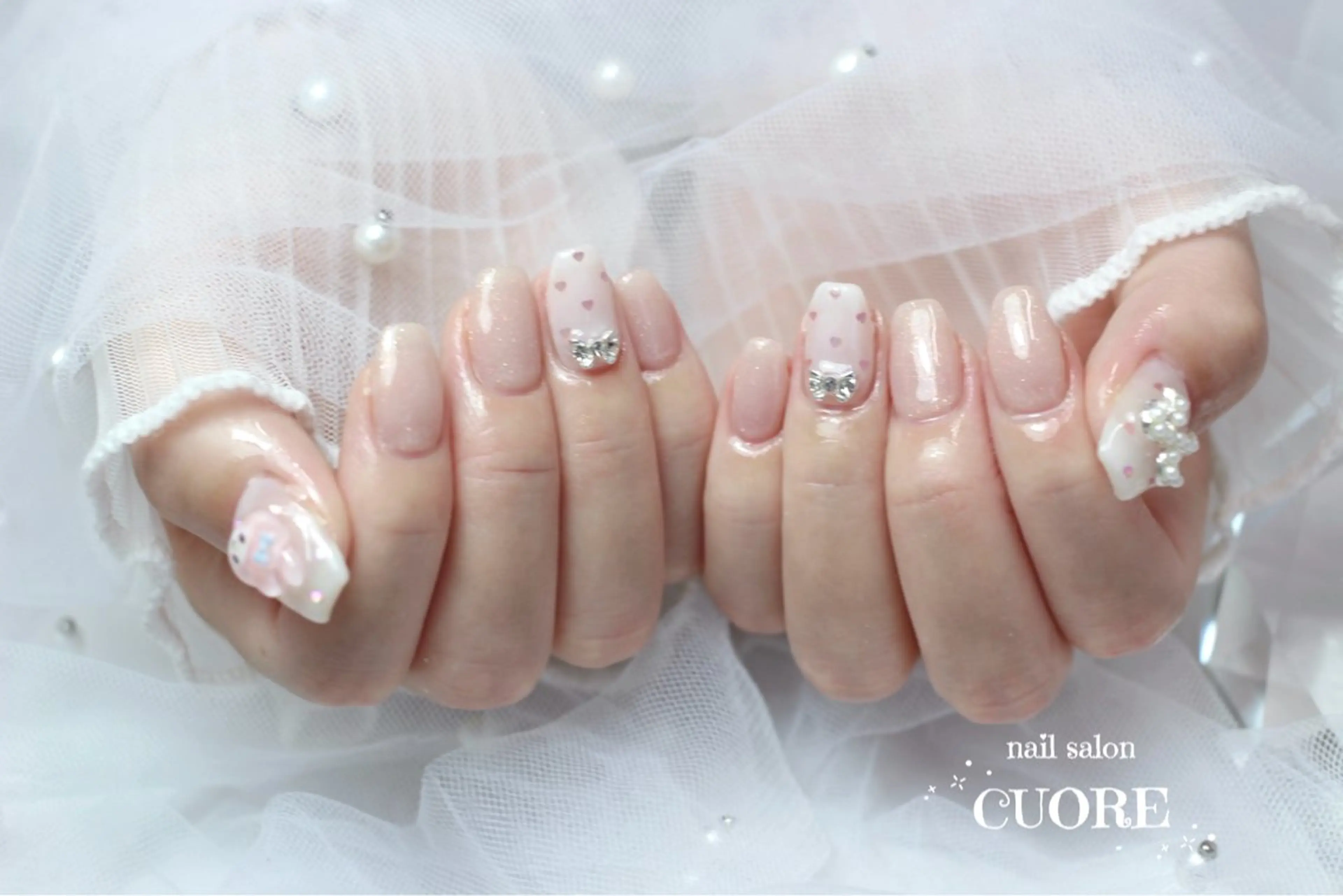 ネイル ドット ピンク シンプルネイル 春ネイル ハンドネイル nail salon CUOREのネイルデザイン