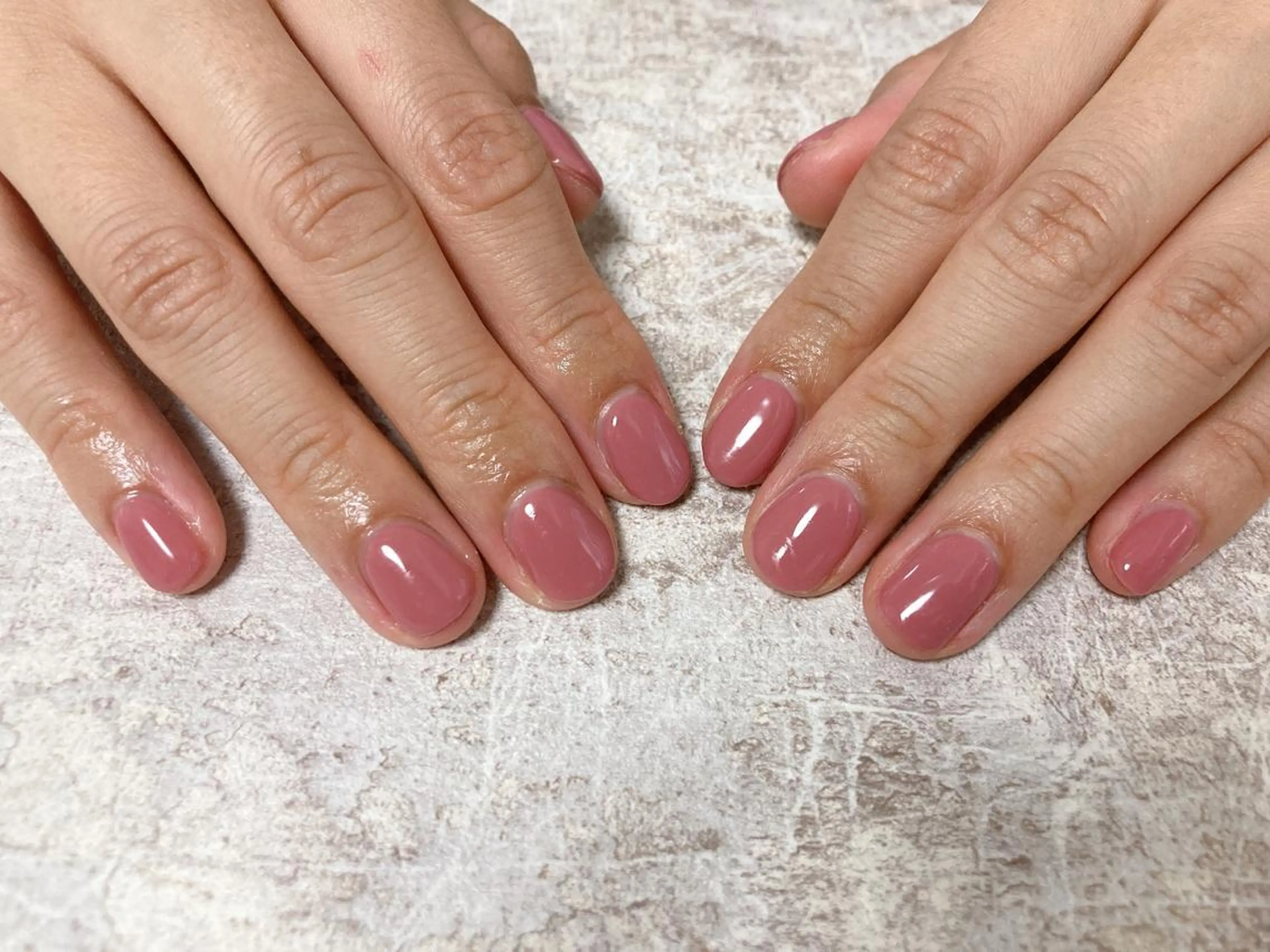 ネイル ワンカラーネイル ピンク ハンドネイル mogunail &blowのネイルデザイン