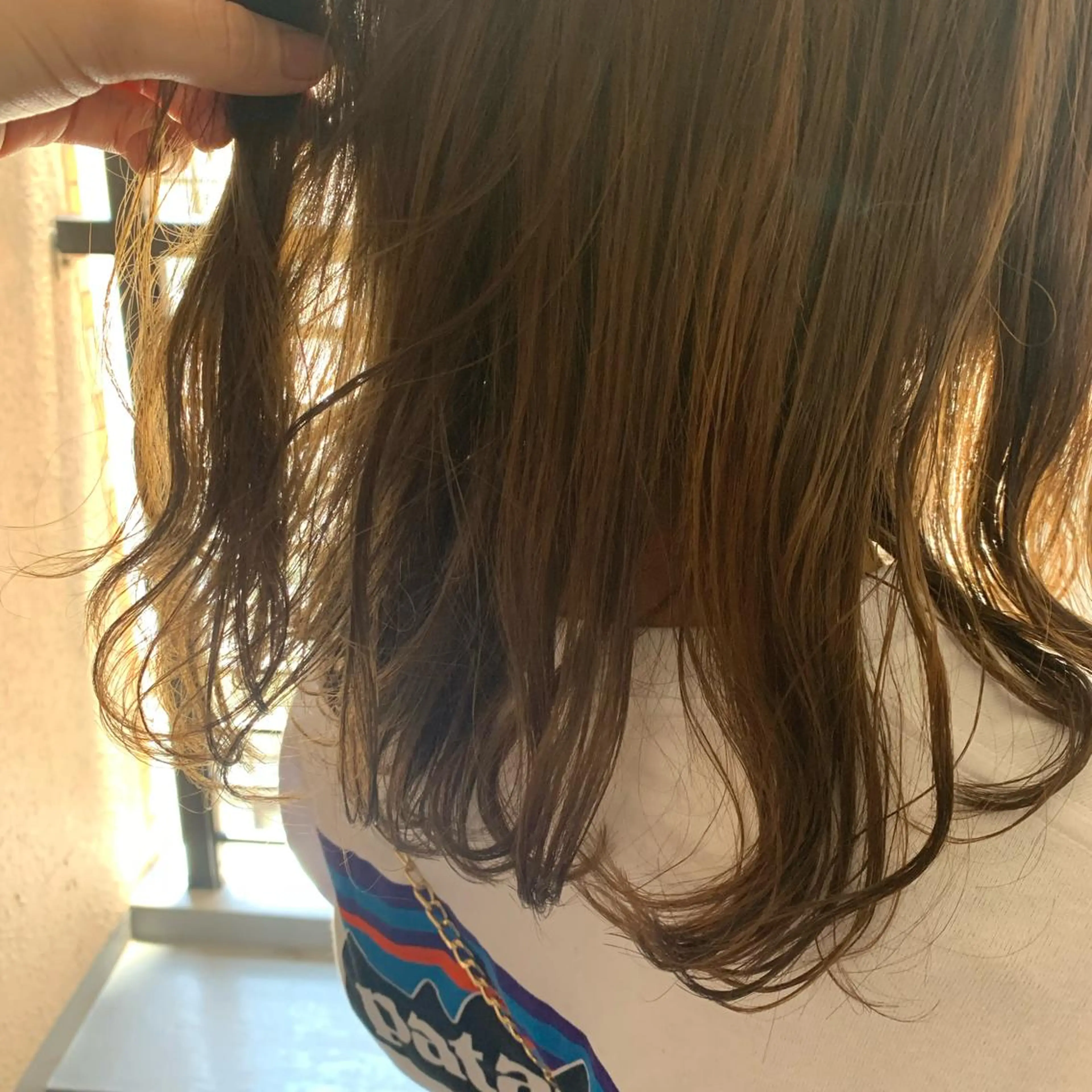 ミディアム カラー ベージュカラー ハイトーンカラー ハイトーンベージュ chouette/ 根本優希のヘアスタイル