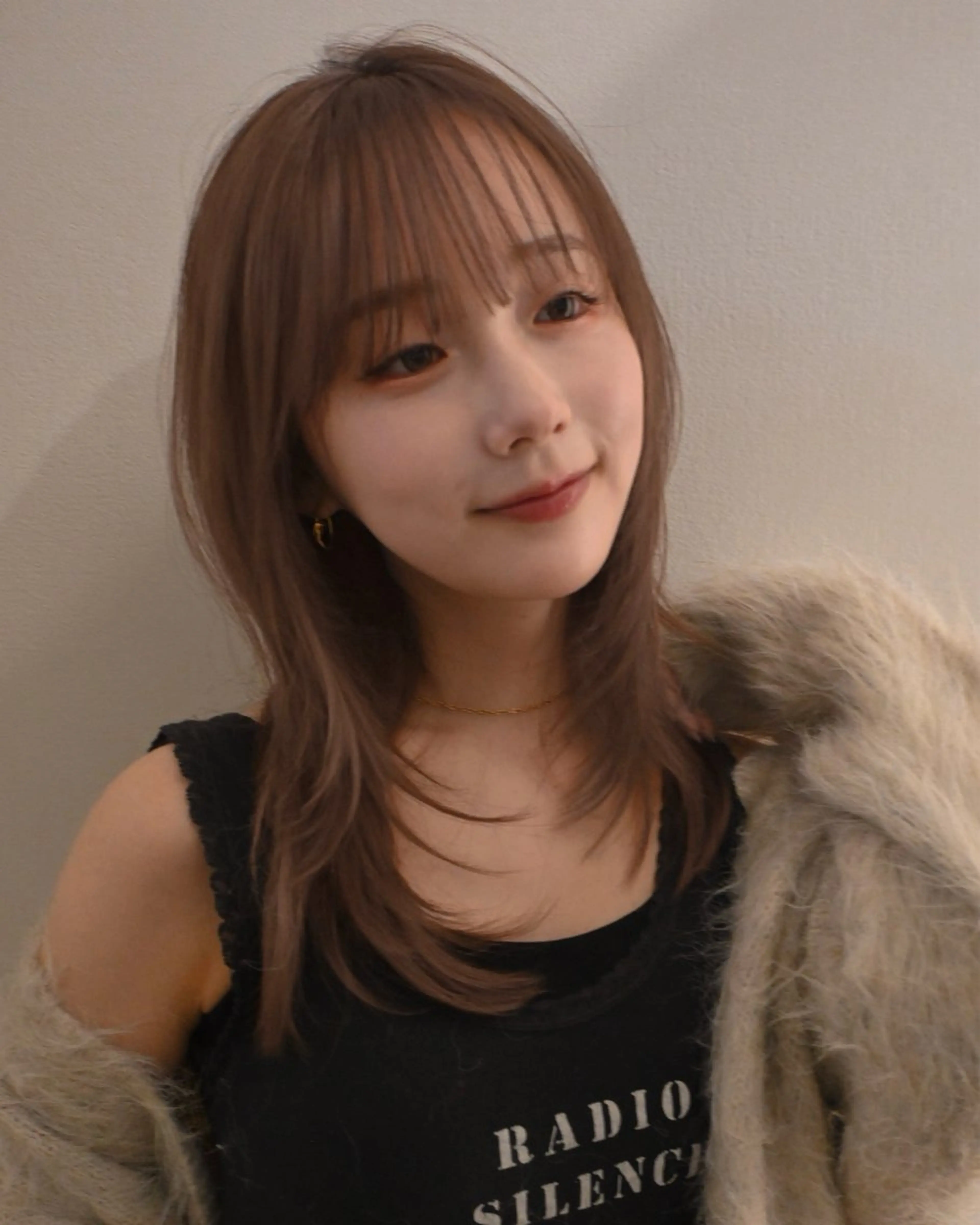 ミディアム カラー aya / ニュアンスカラーのヘアスタイル