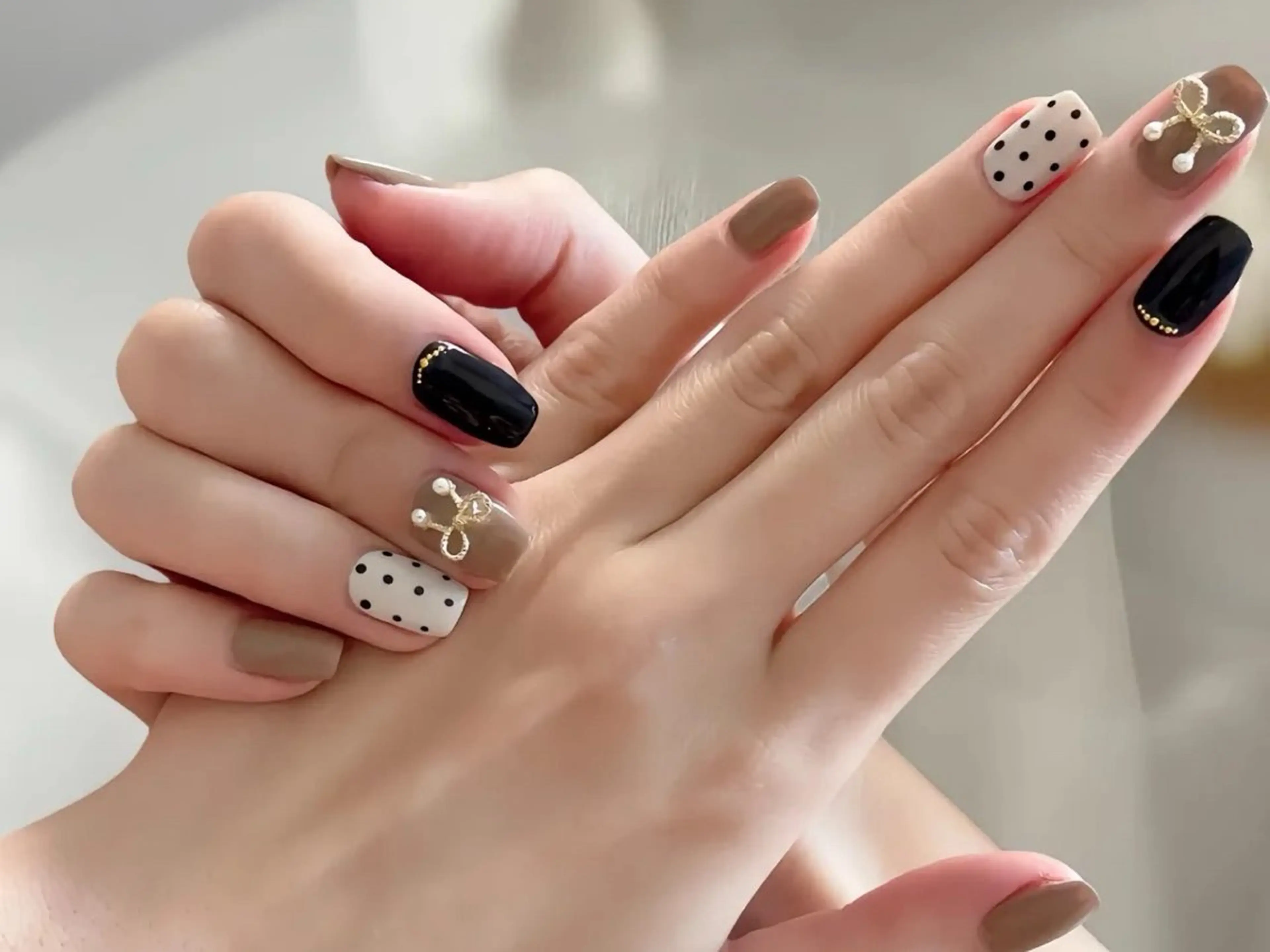 ネイル アートネイル チークネイル 長さ出し フットネイル ジェルネイル ハンドネイル ハンドケア ラッキーネイルサロン 西川口東口店のネイルデザイン