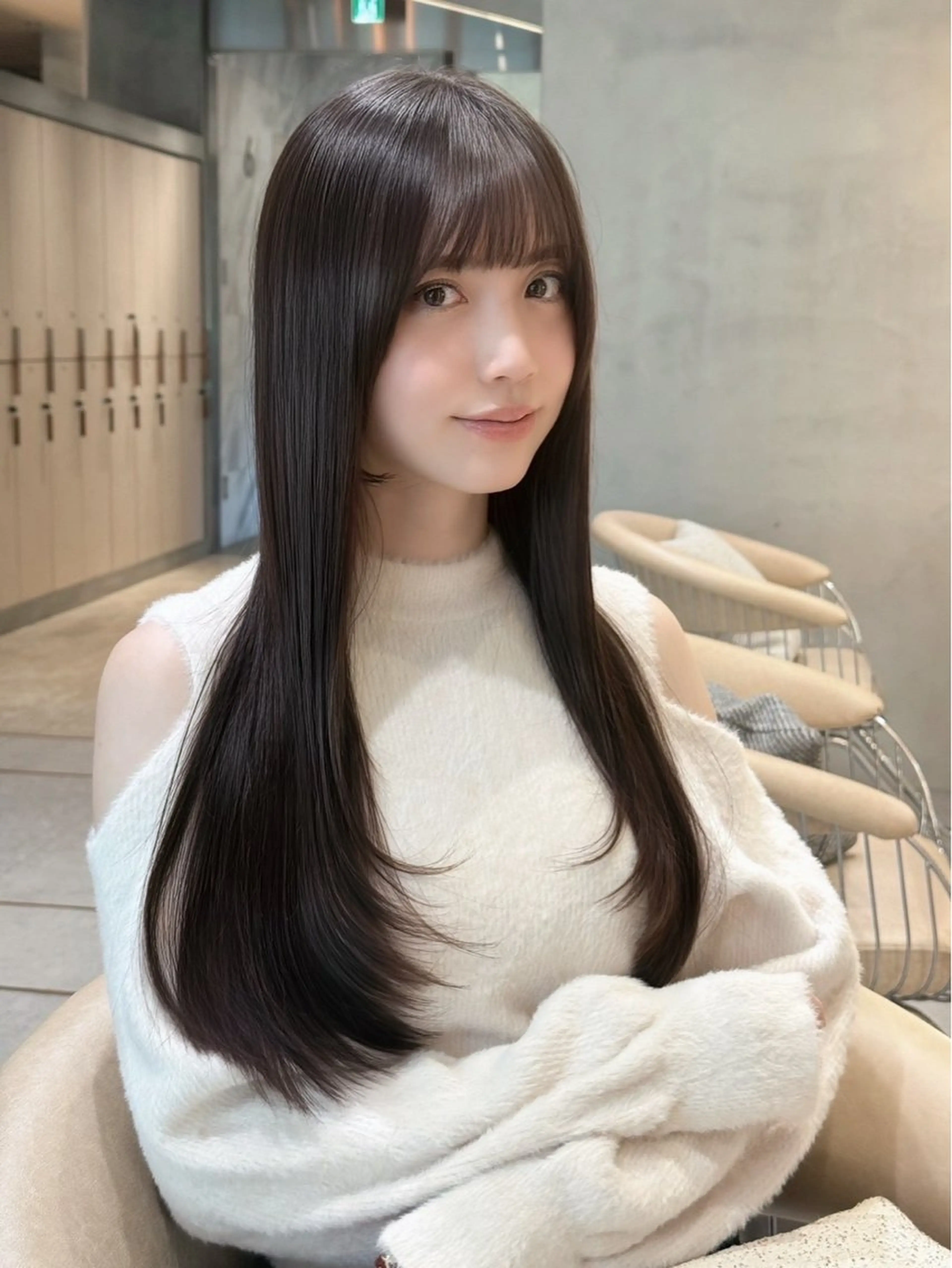 ロング ヘアカラー 透明感カラー🎀立川 𝐘𝐮𝐫𝐚のヘアスタイル