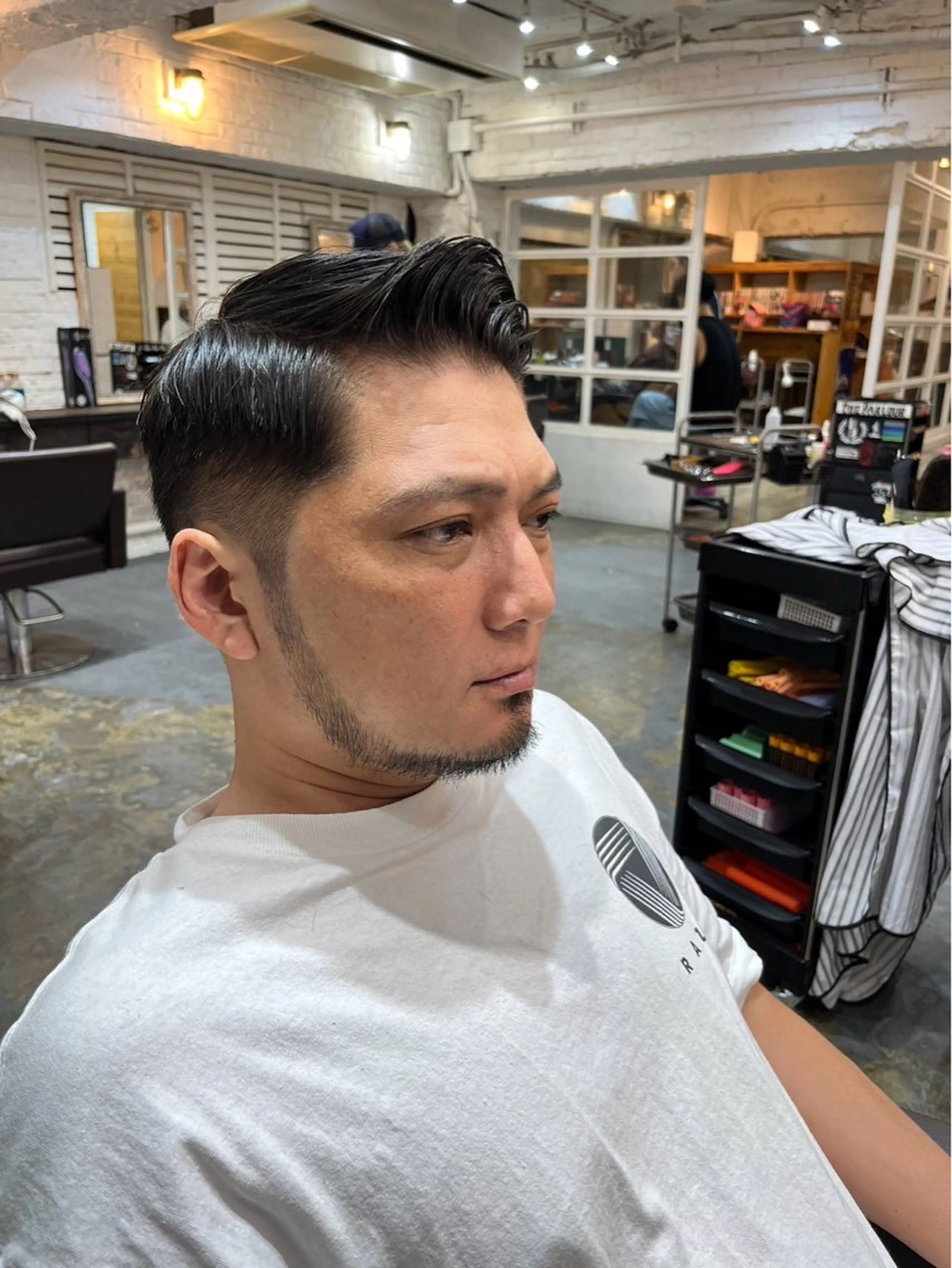 ショート メンズ センターパート ダウンパーマ フェードカット メンズハイライト メンズパーマ カット トリートメント 💈メンズ特化💈 TASUKUのヘアスタイル