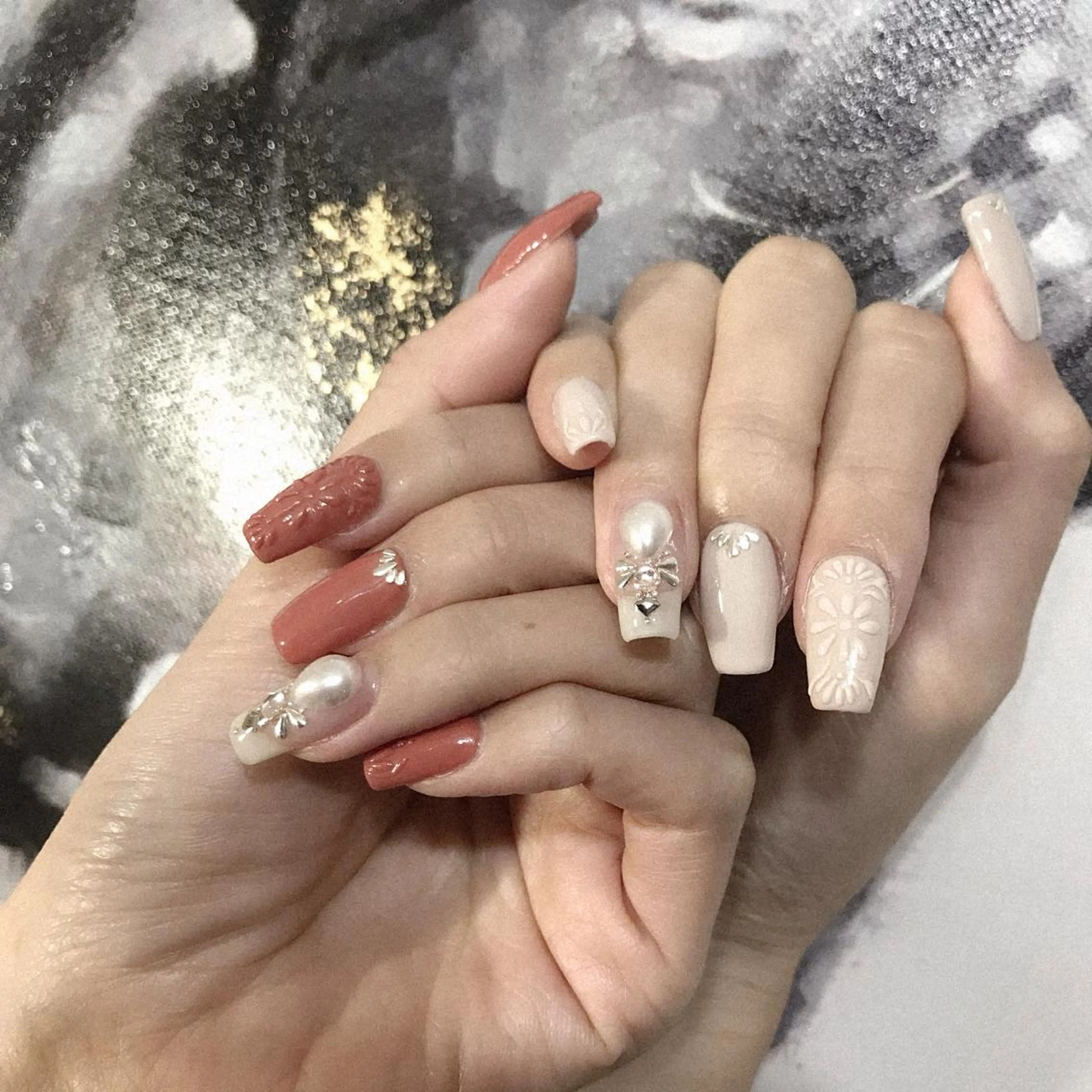 ネイル elu ：nail＆eyeのネイルデザイン