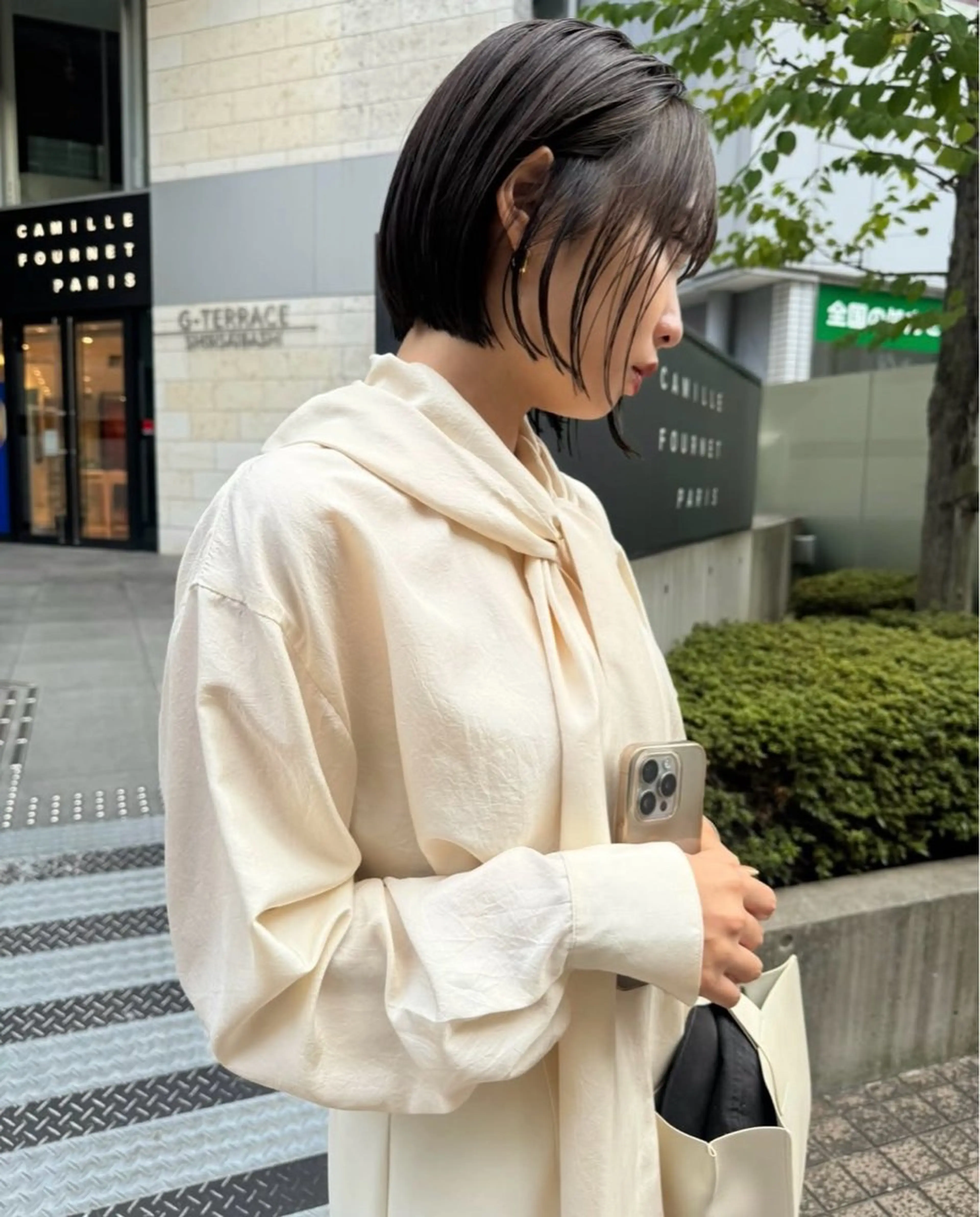 ミディアム カットモデル/カラー rionのヘアスタイル