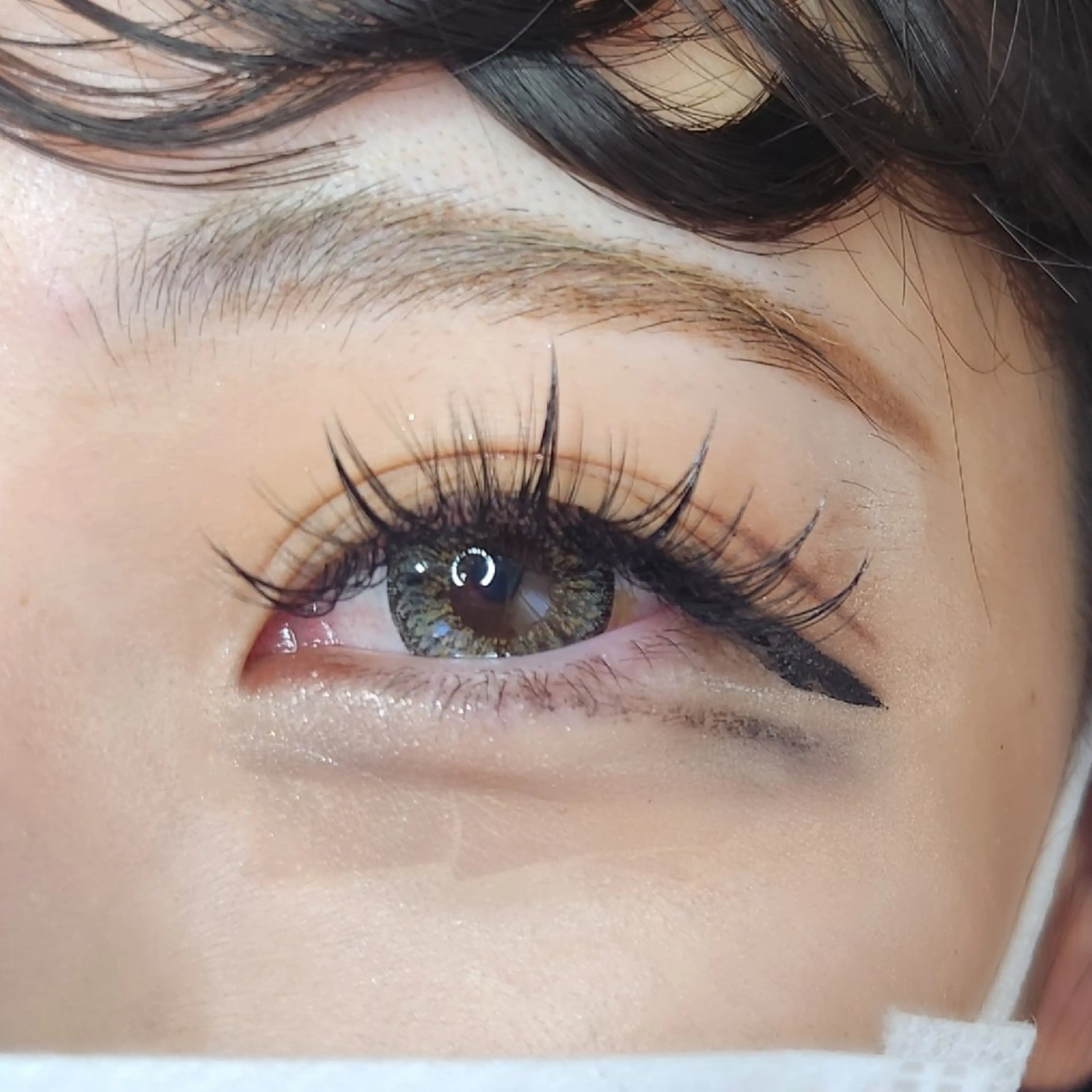 マツエク・マツパ 束感まつ毛 ワンホンマツエク マツエク 千葉駅☆深夜0時 最新LEDのマツエク・マツパデザイン