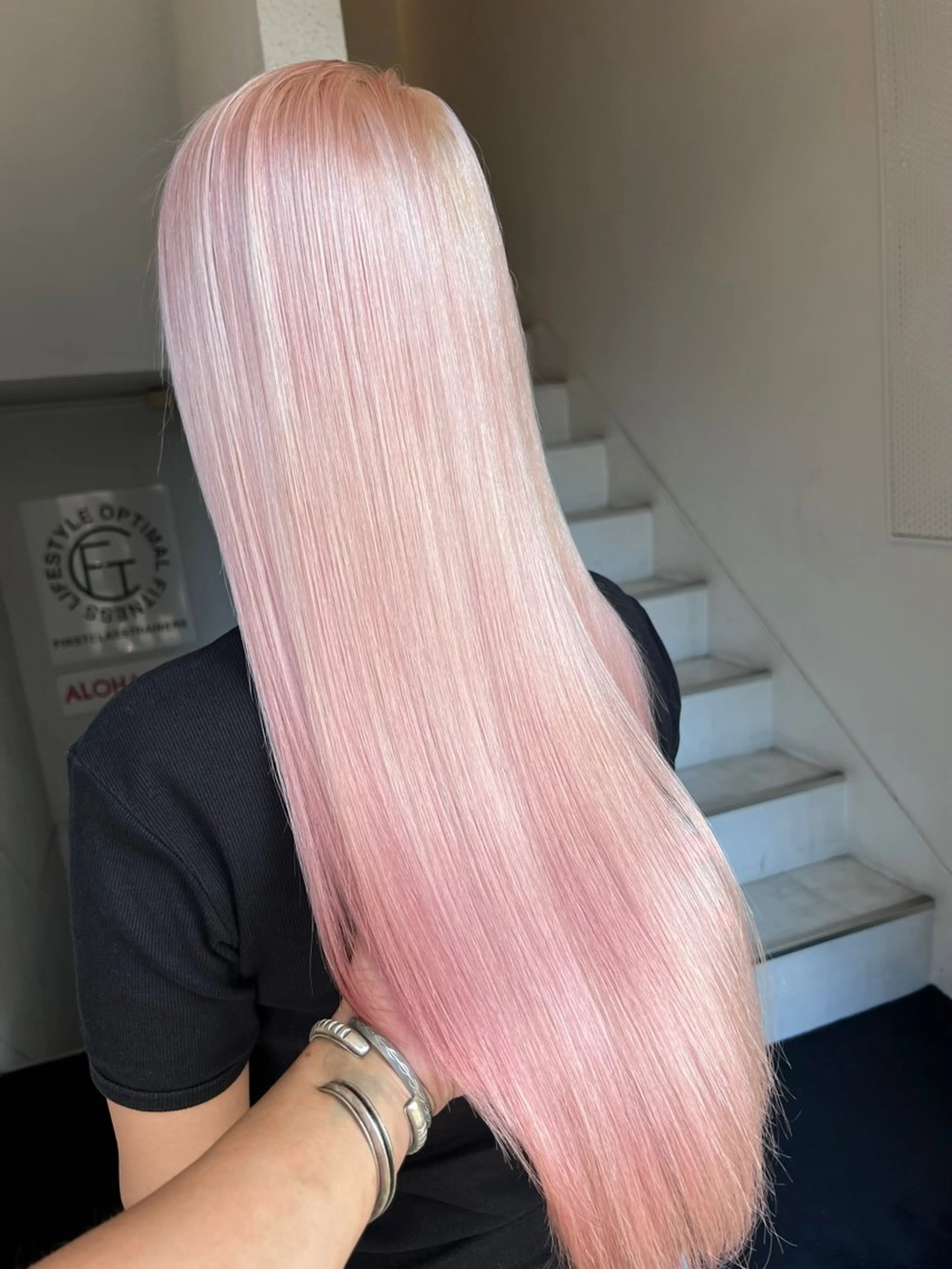 ロング カラー ピンクカラー 韓国風ヘア リアム 【LIam】のヘアスタイル