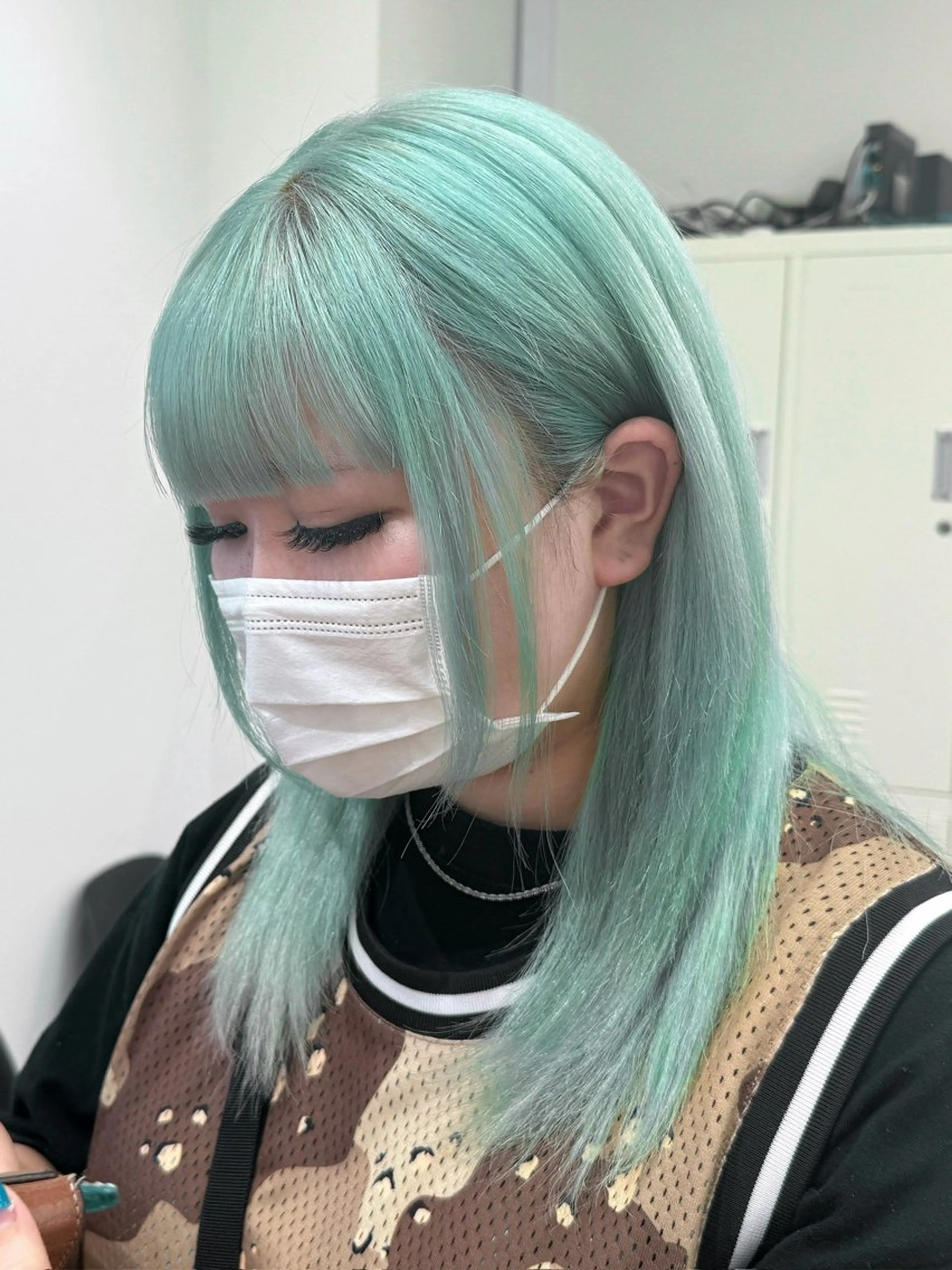 ロング カラー ヘアカラー ハイトーンカラー🐬 えりかのヘアスタイル