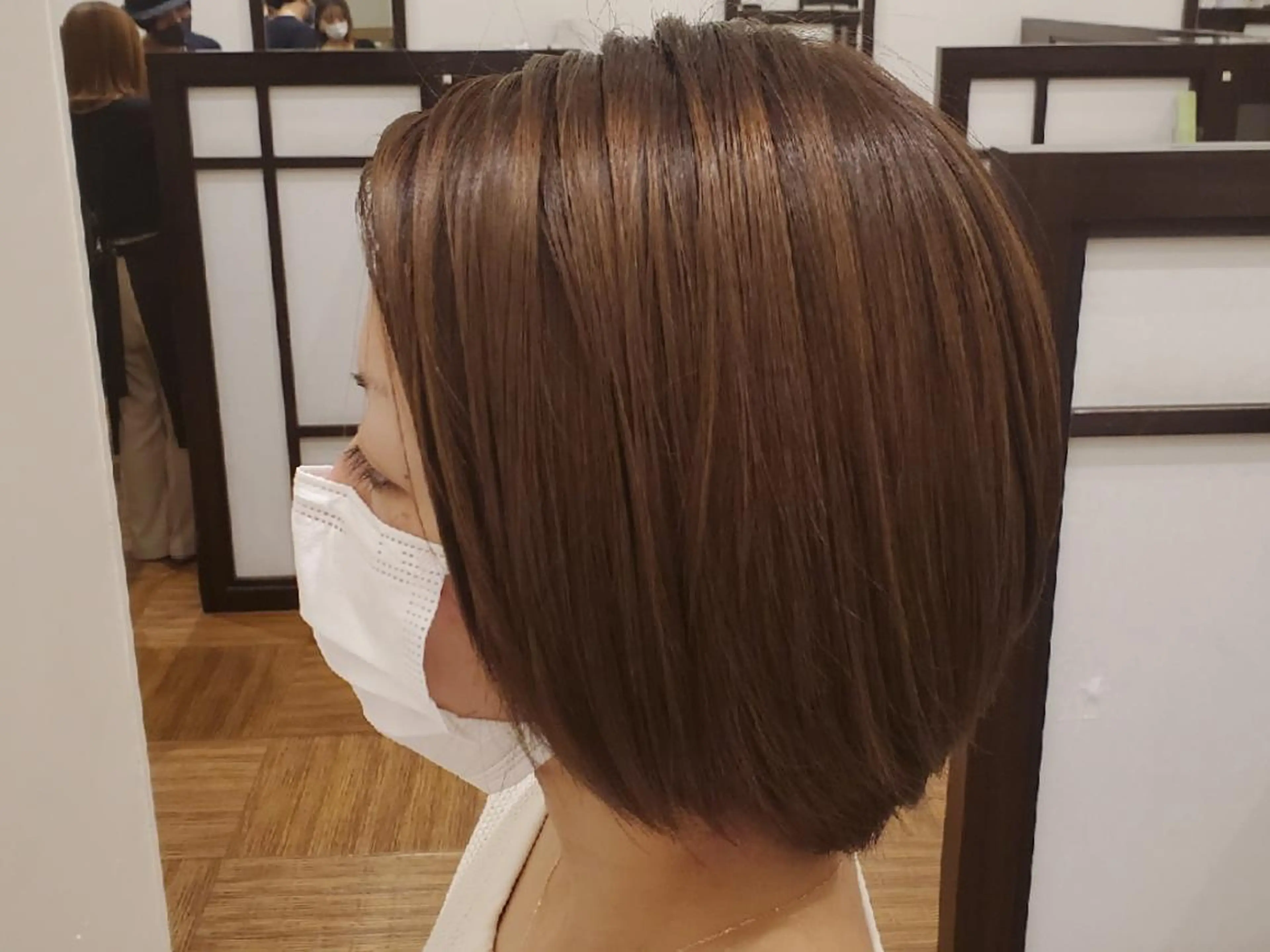 カラー ショート 伊藤 未紗希のヘアスタイル