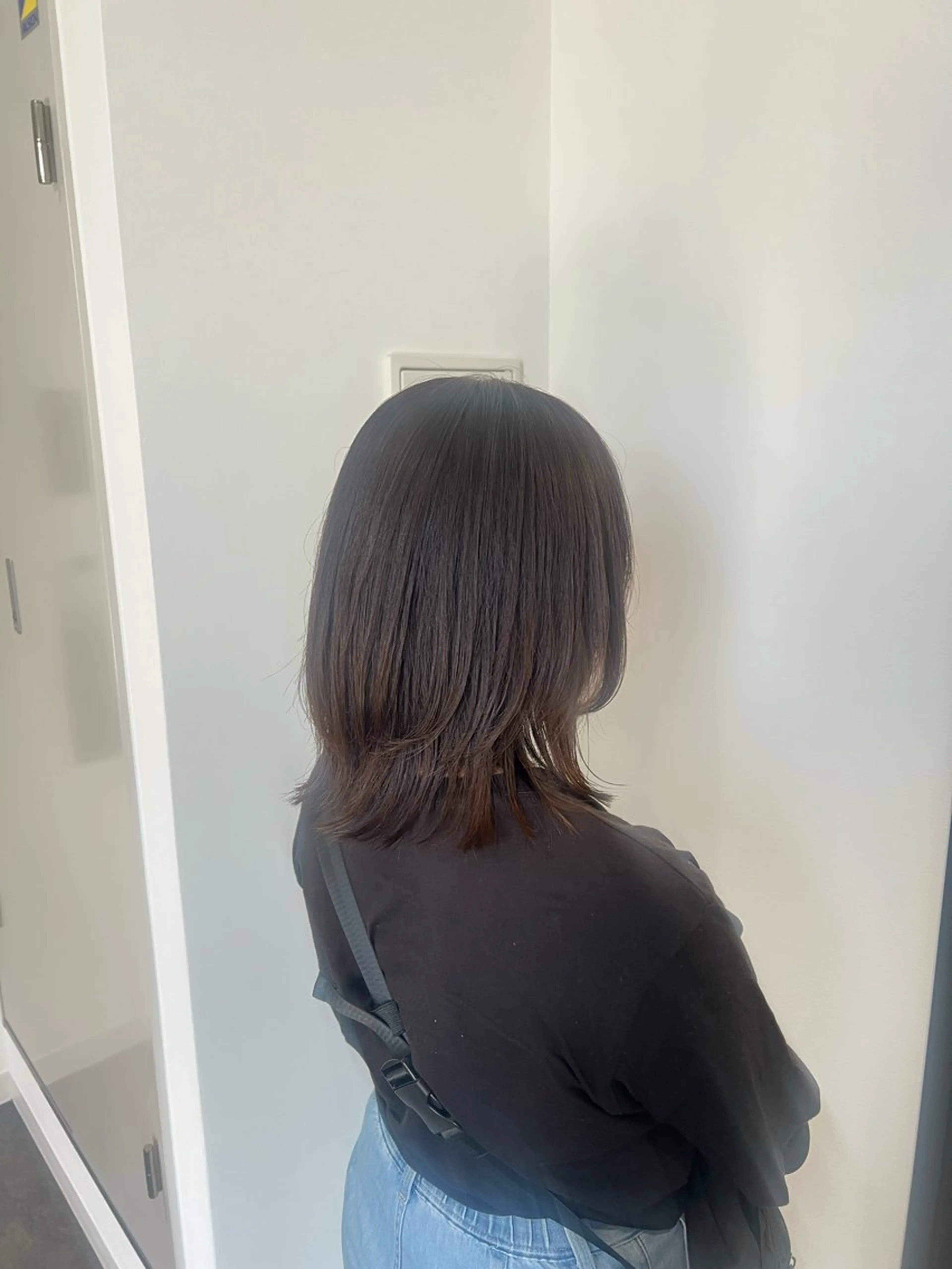 セミロング レイヤーカット ひなた-YUCCA- elua⭐️のヘアスタイル