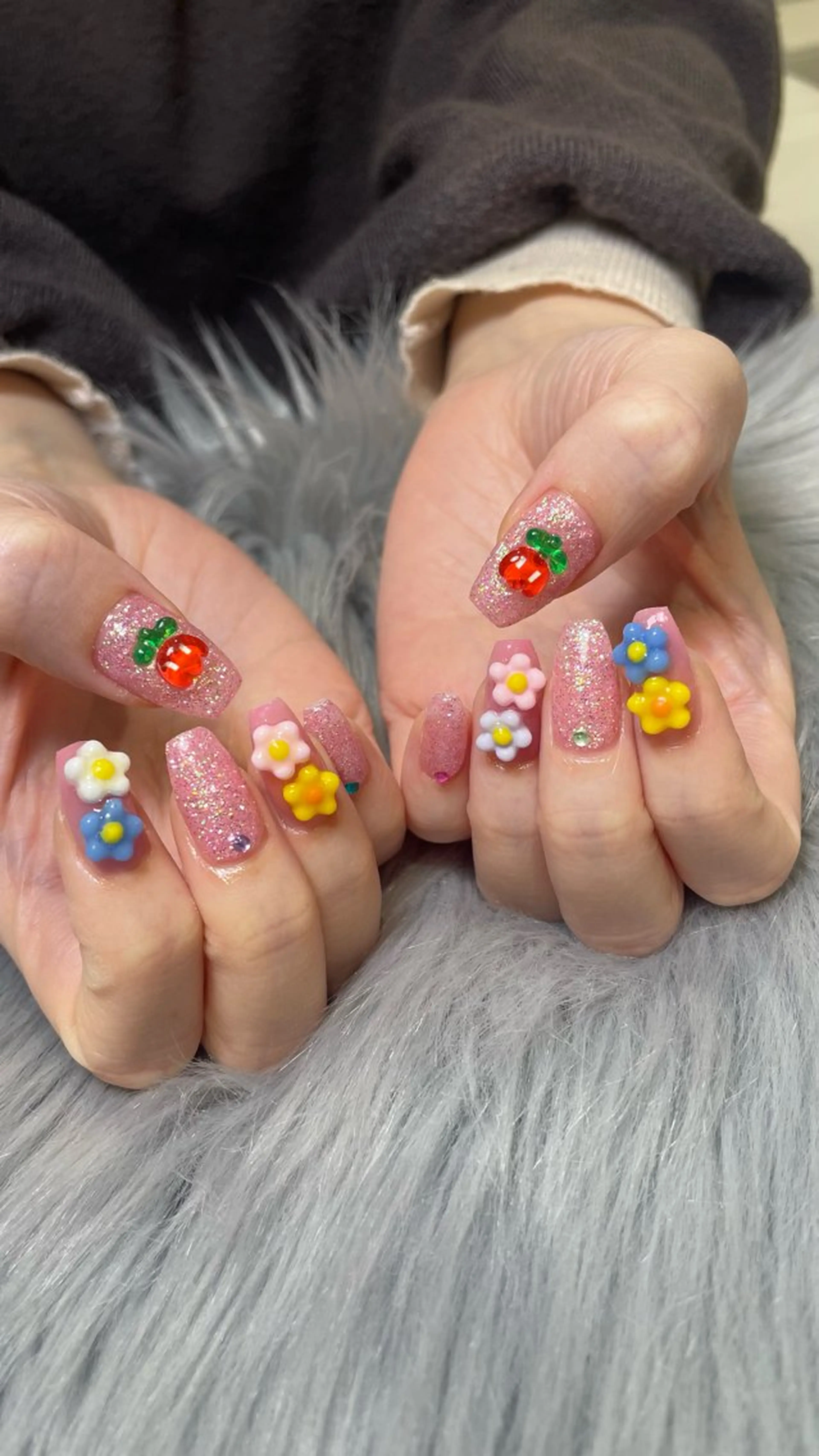 ネイル ラメ(グリッター) ハンドネイル RICO Nail パーツつけ放題🌈のネイルデザイン