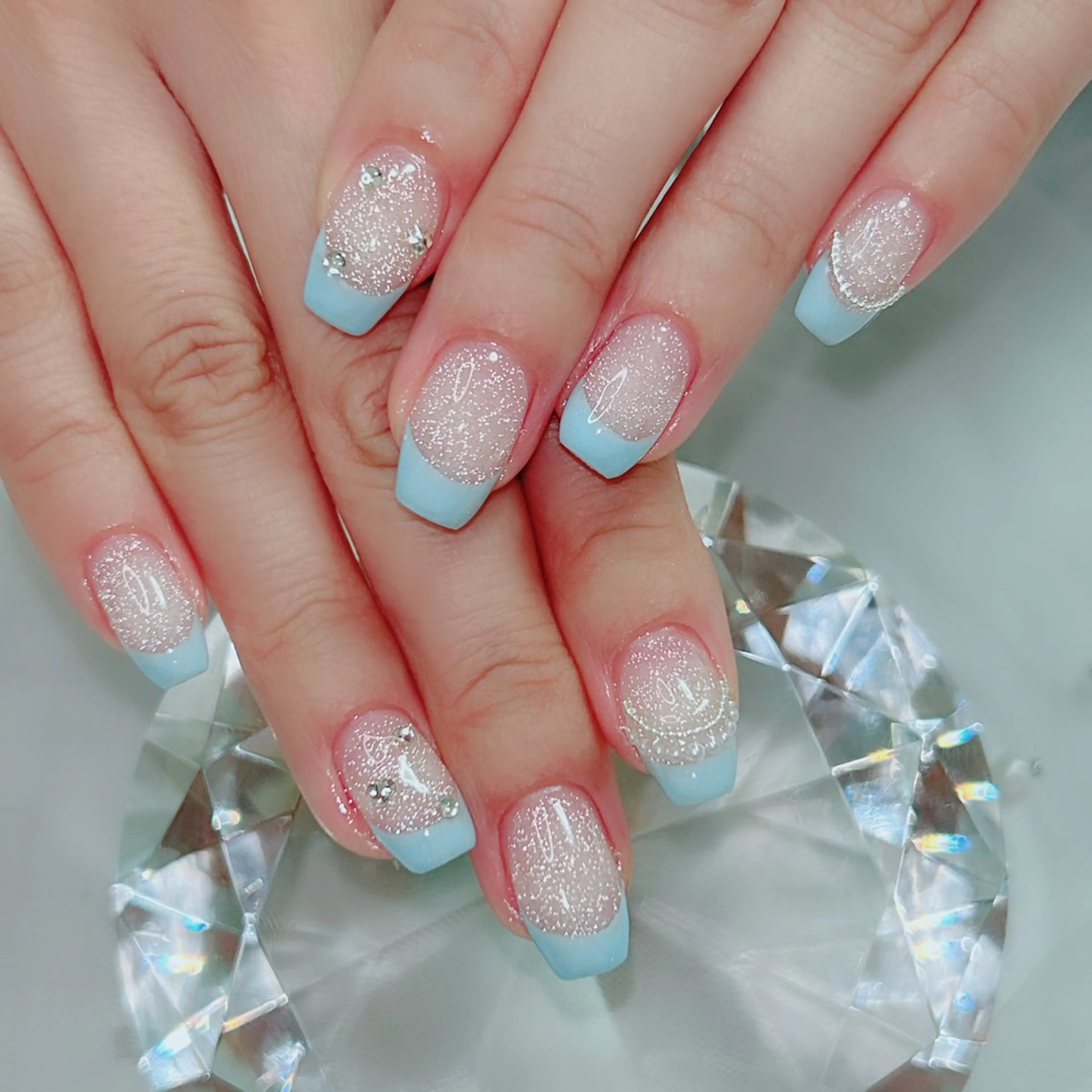 ネイル アニマル柄 ガーリー ゴールド キラキラネイル ロングネイル ハンドネイル Cute Tips nailのネイルデザイン