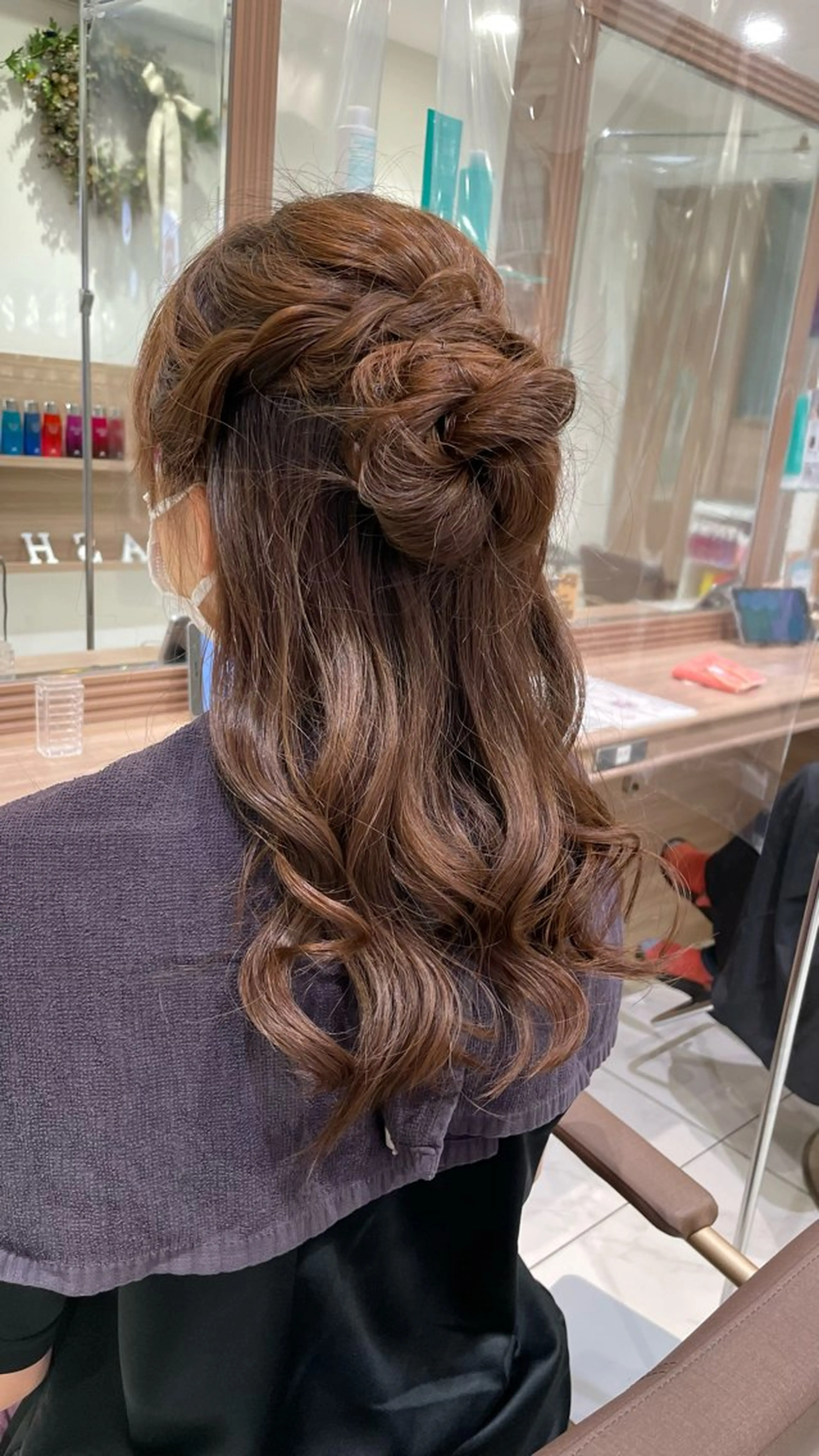 セミロング ハイトーン募集中 💜✝️荒川優輝のヘアスタイル