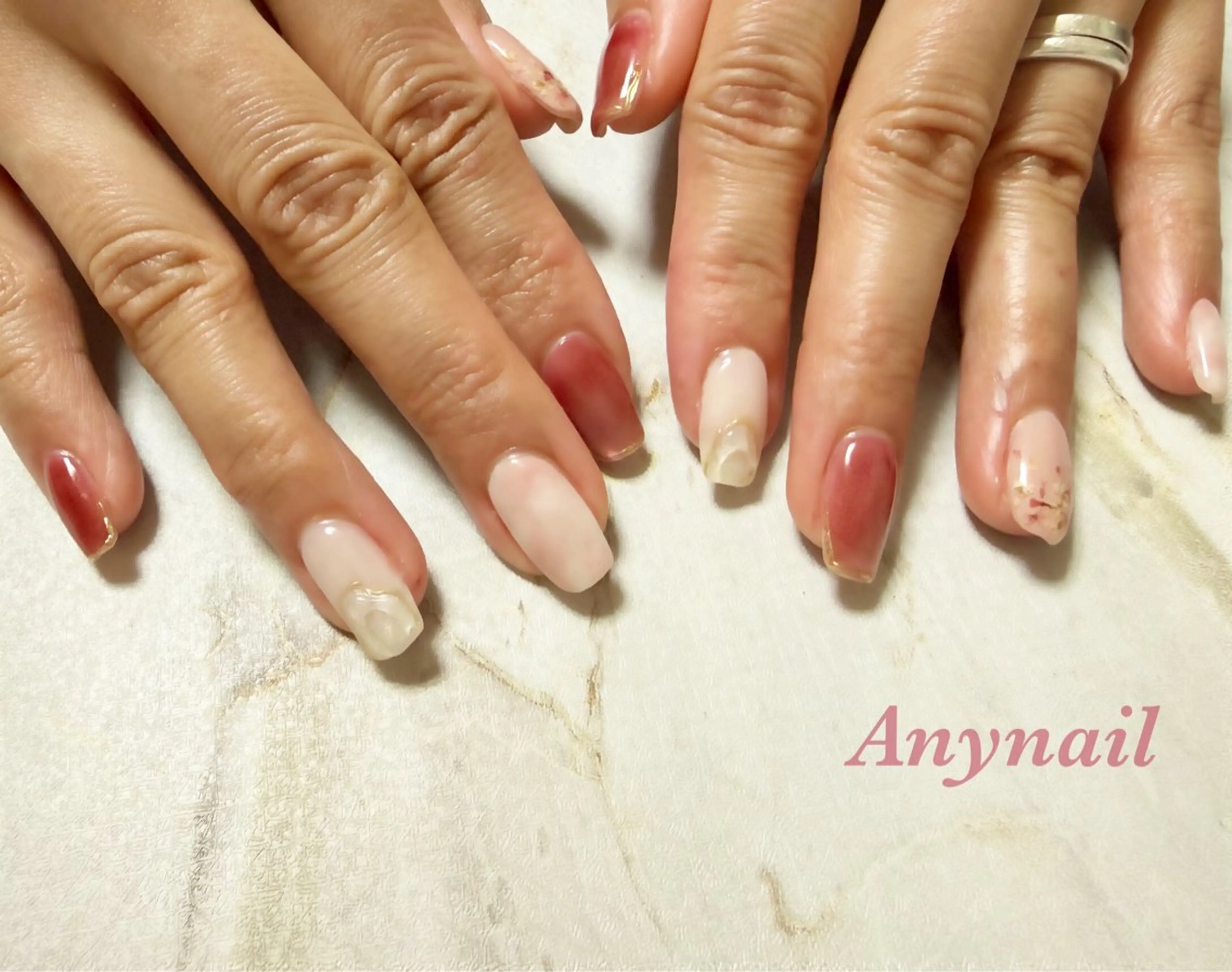 ネイル ブルー フラワーネイル マグネットネイル ぷっくりネイル 春ネイル ハンドネイル 岩澤 恵子のネイルデザイン