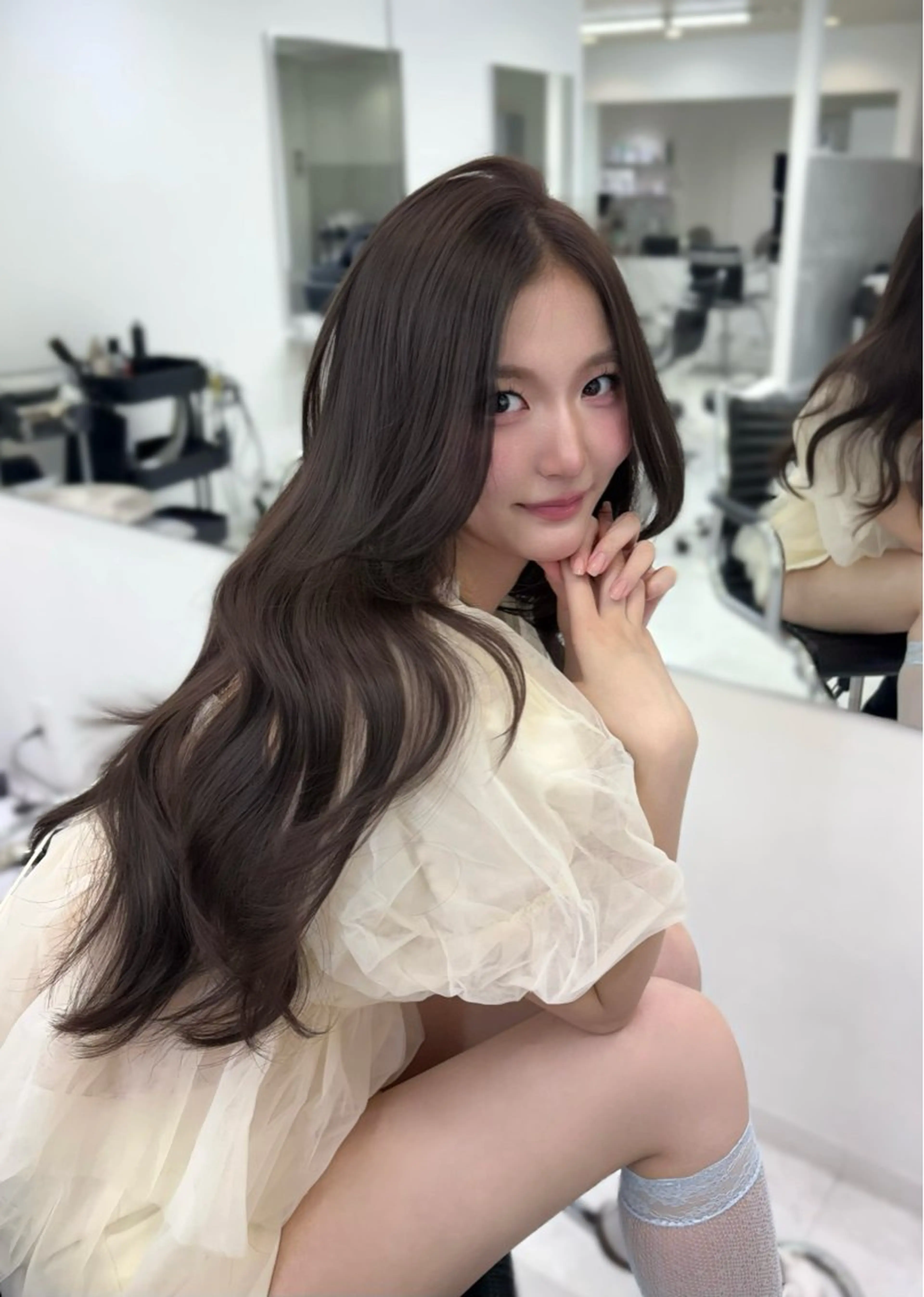 ロング カラー ATRA所属・ワンホン級艶髪 🤍𝑀𝐼𝐻𝑂のヘアスタイル