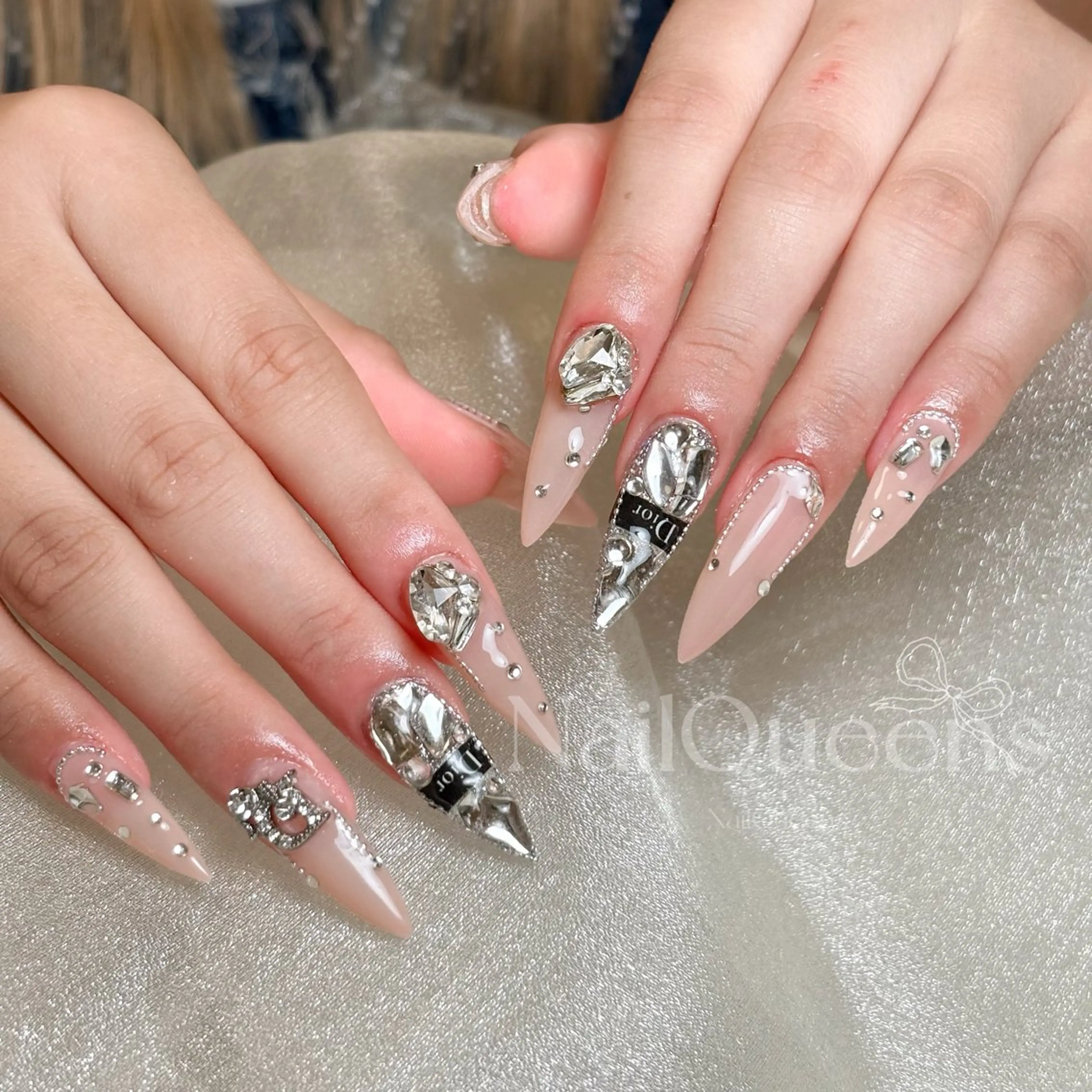 ネイル ハンドネイル ネイル👑クイーンズ NailQueensのネイルデザイン
