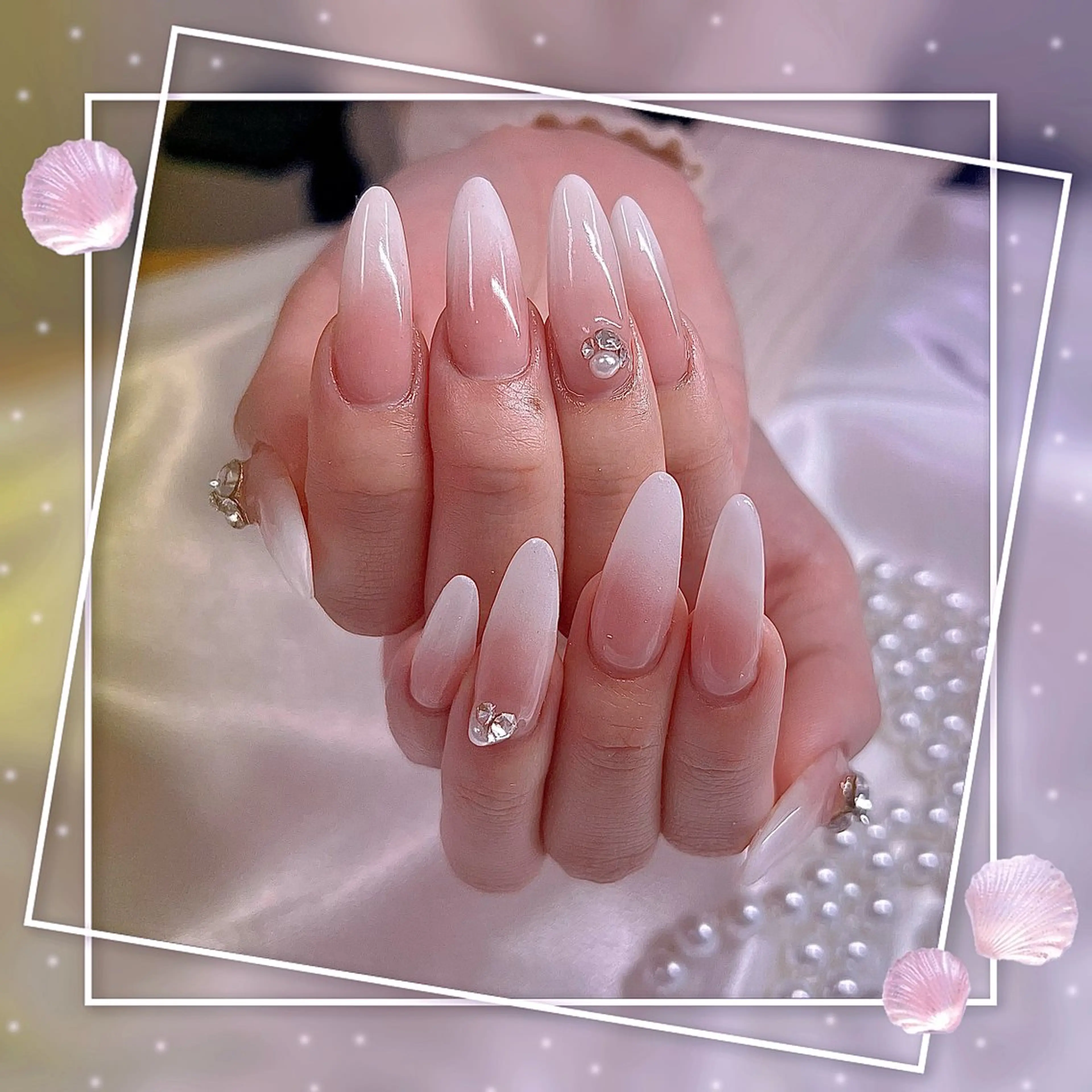 ネイル フレンチネイル グラデーション キラキラネイル 韓国ネイル マグネットネイル ハンドネイル Chill Nailsalonのネイルデザイン