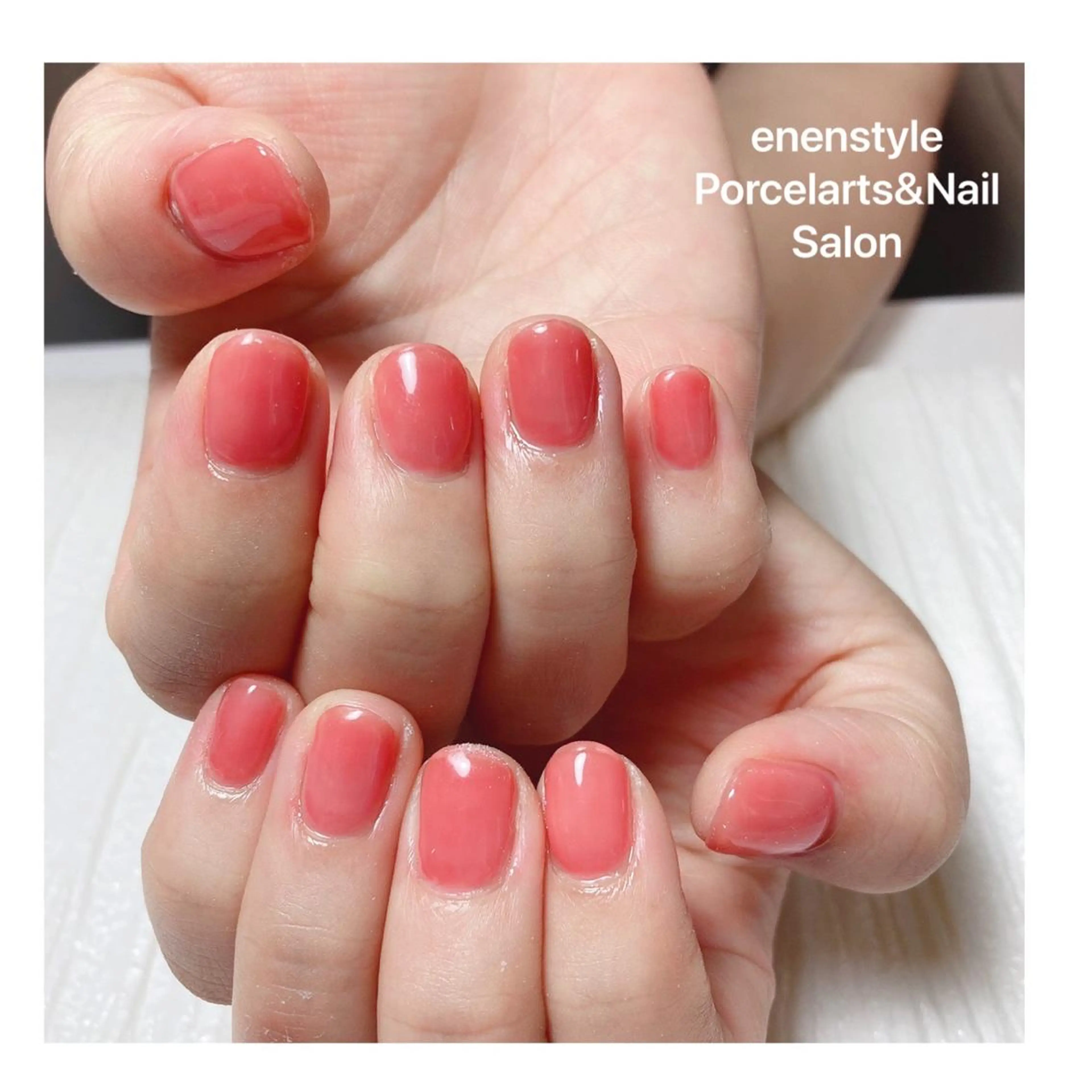 ショート ネイル 👑enen style👑のネイルデザイン