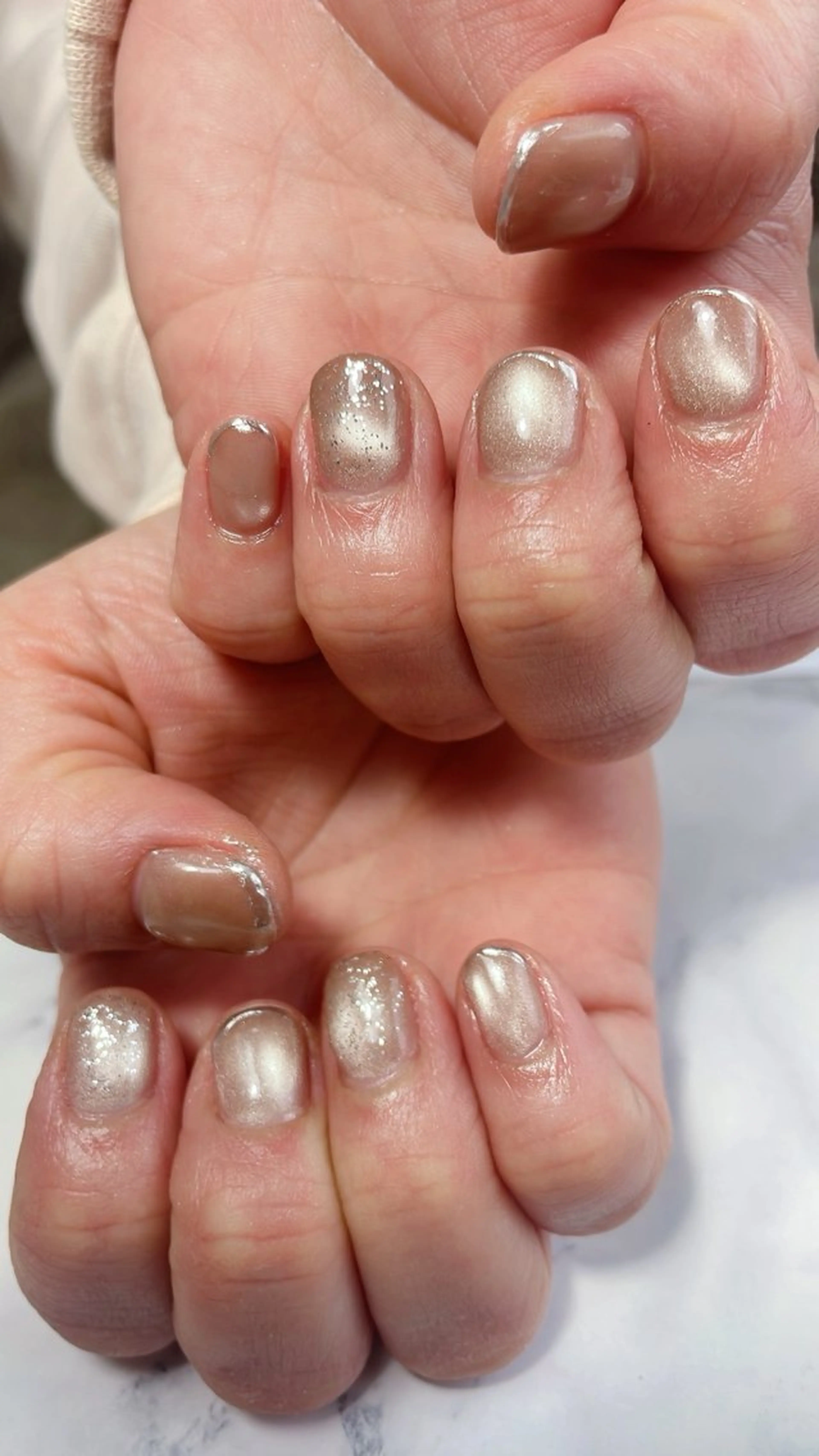 ネイル マグネットネイル ミラーネイル ハンドネイル 三原 麻佑のネイルデザイン