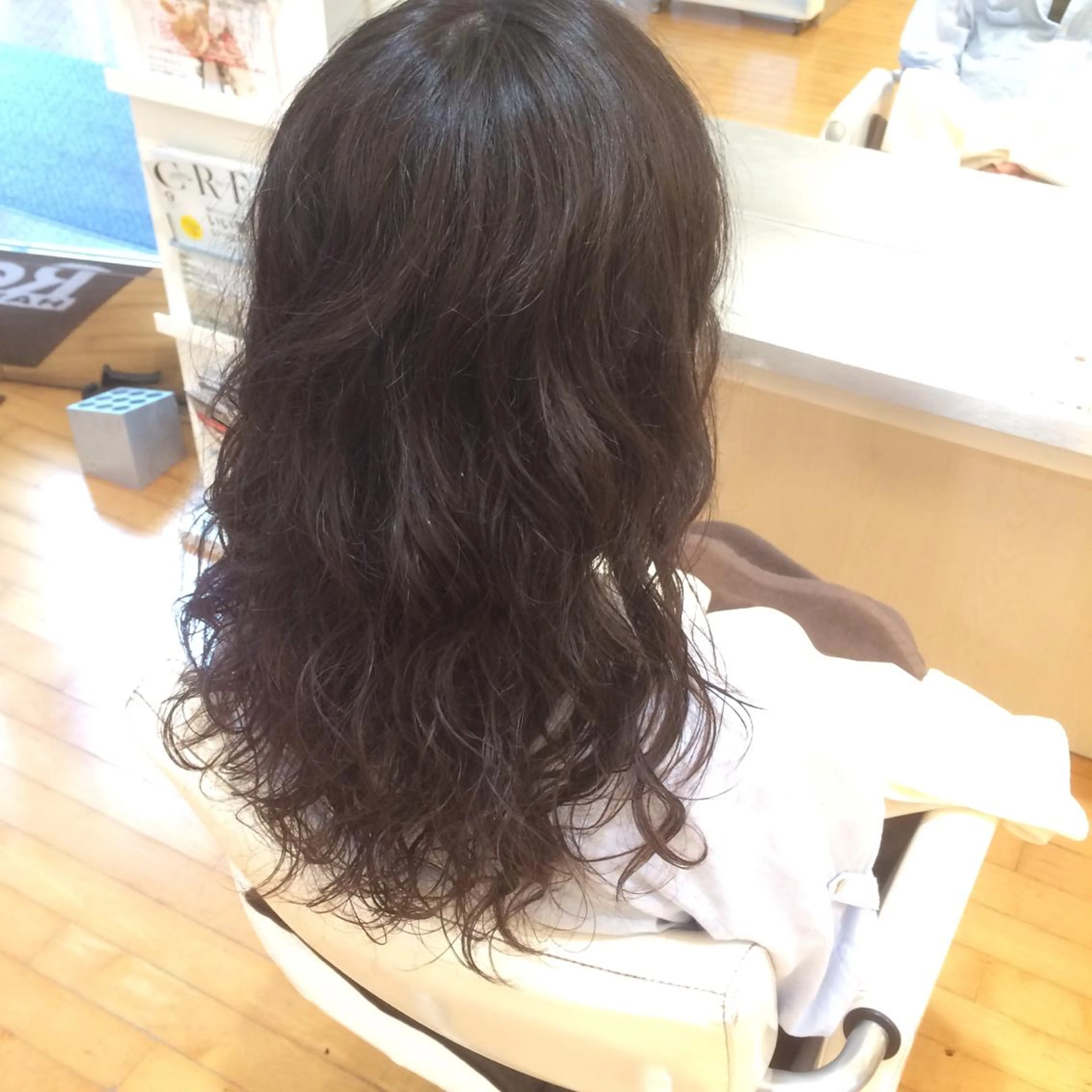 ミディアム セミロング ロング パーマ ミディアムパーマ セミロングパーマ タジマ ヤスヒサのヘアスタイル