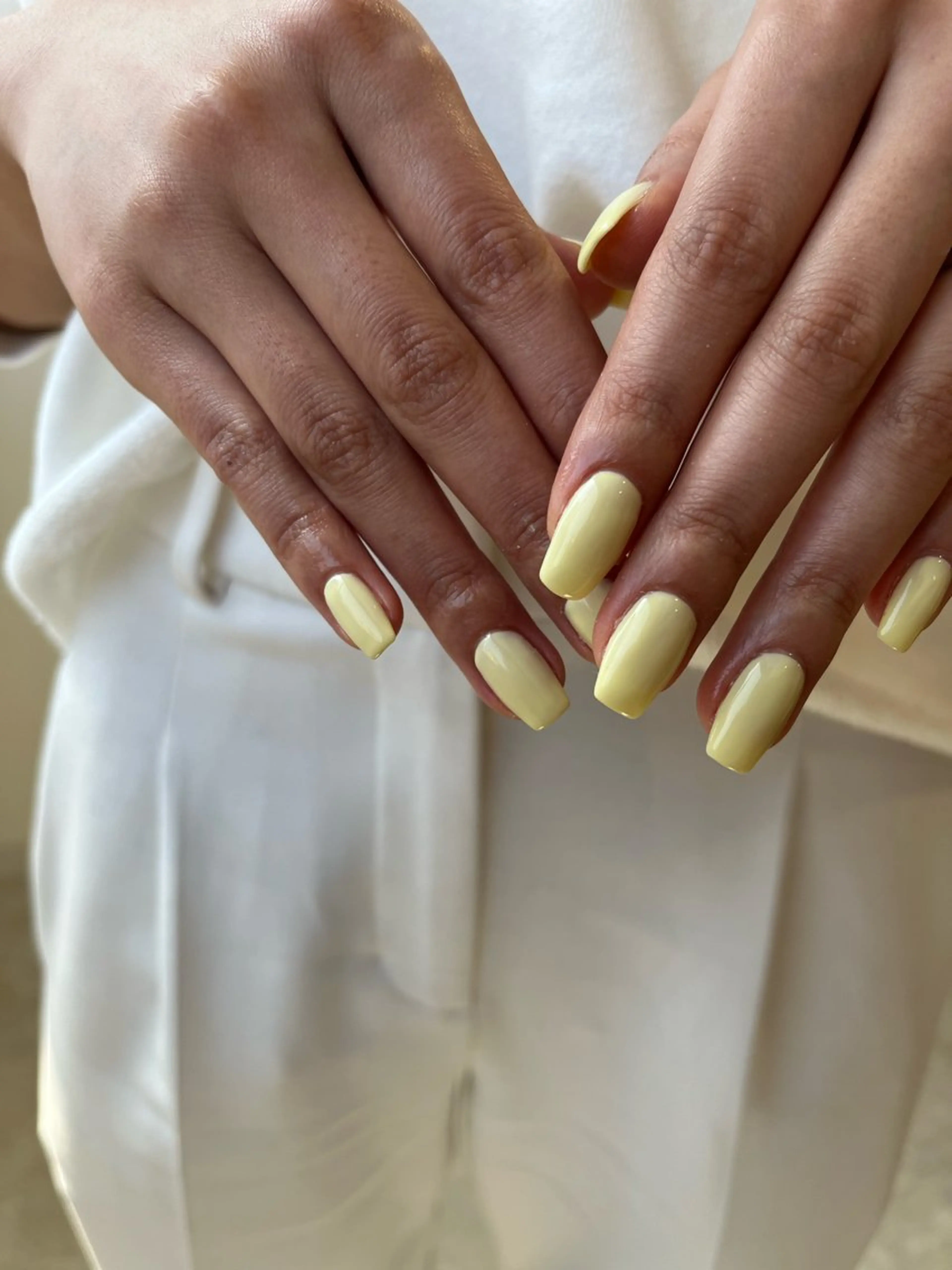 ネイル 春ネイル 黄色 小川 奈々花のネイルデザイン