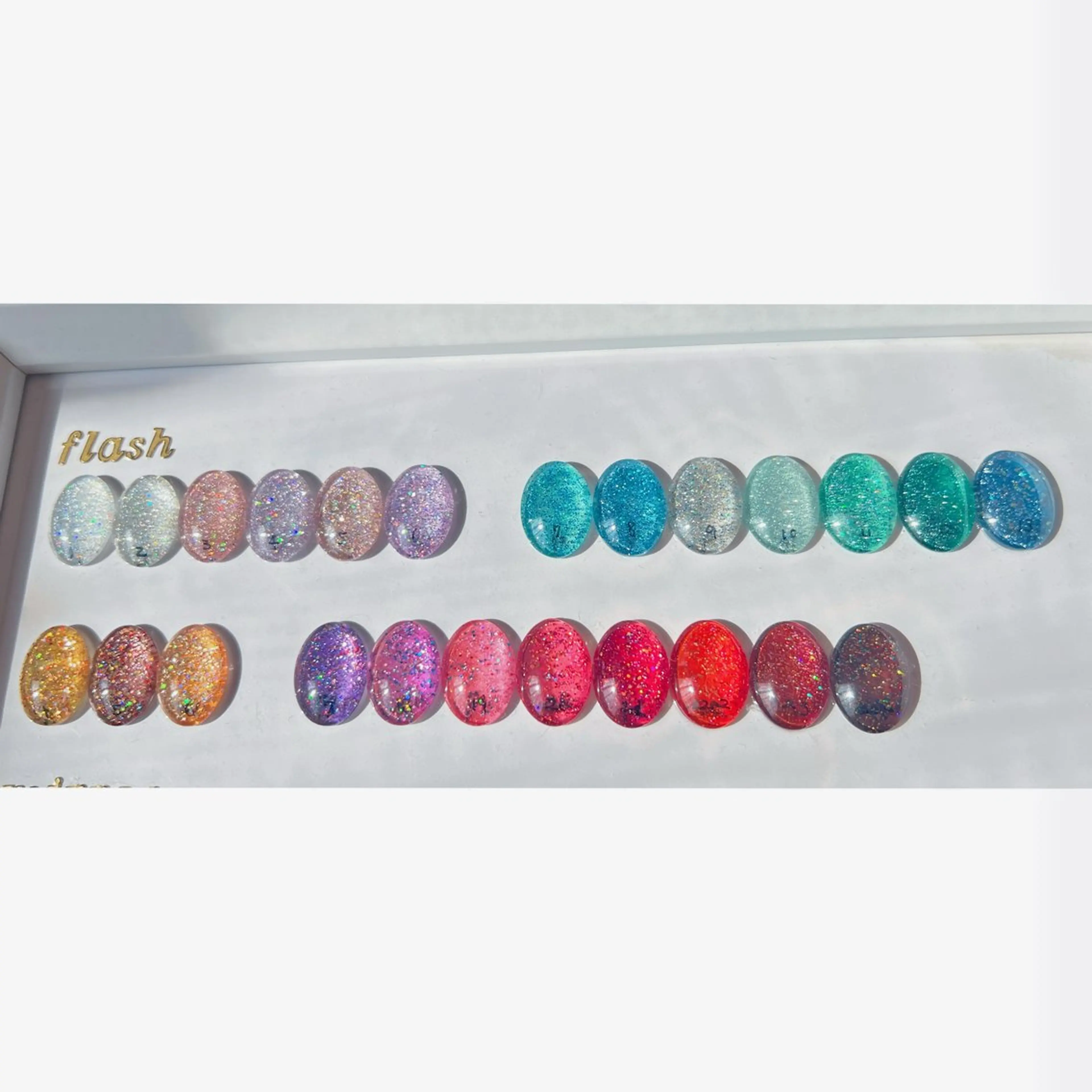 ネイル 幸岡 希和のネイルデザイン