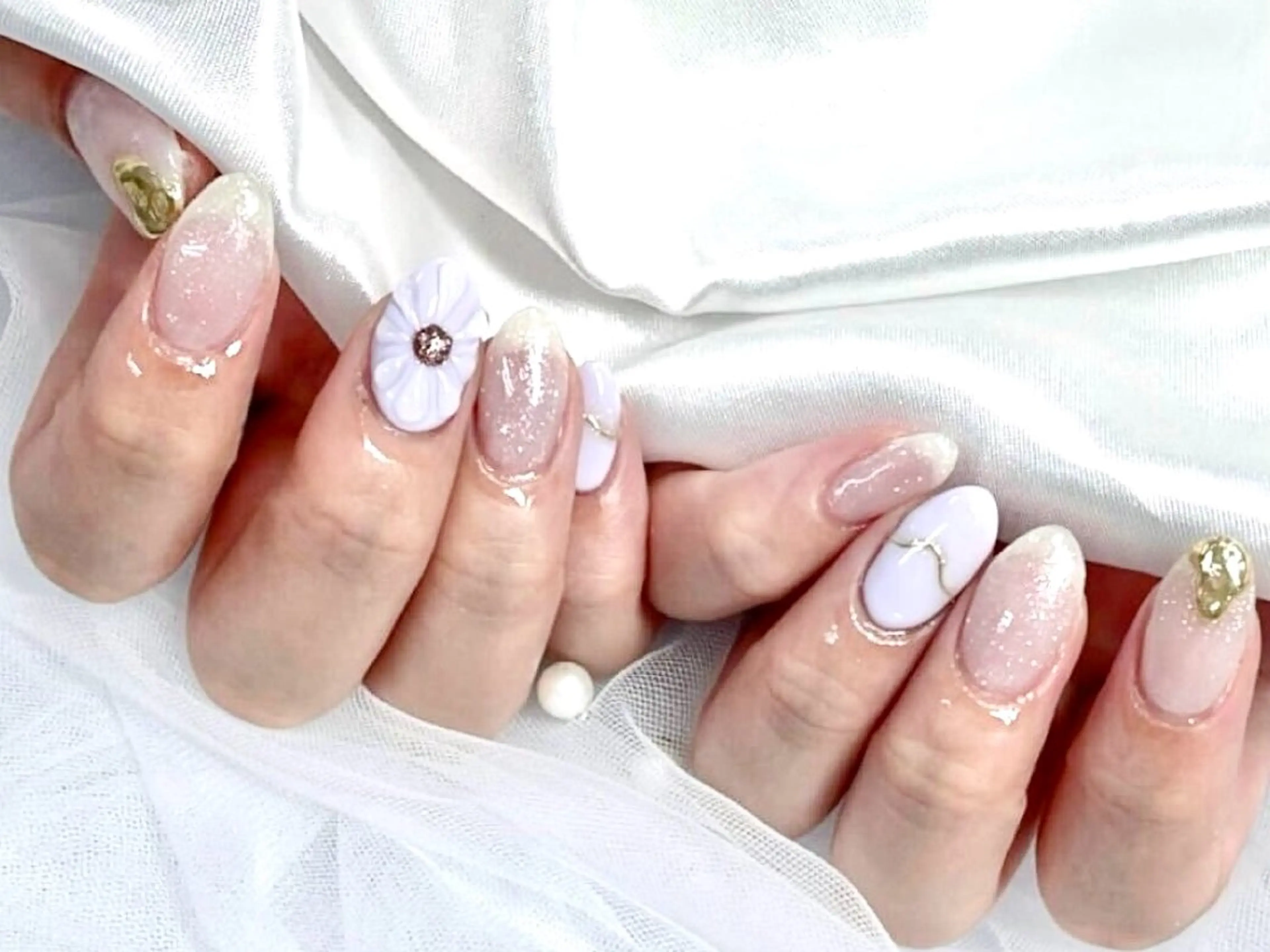 ネイル アートネイル フラワーネイル ジェルネイル マグネットネイル パラジェル ハンドネイル Nail Neige🐈🌙のネイルデザイン