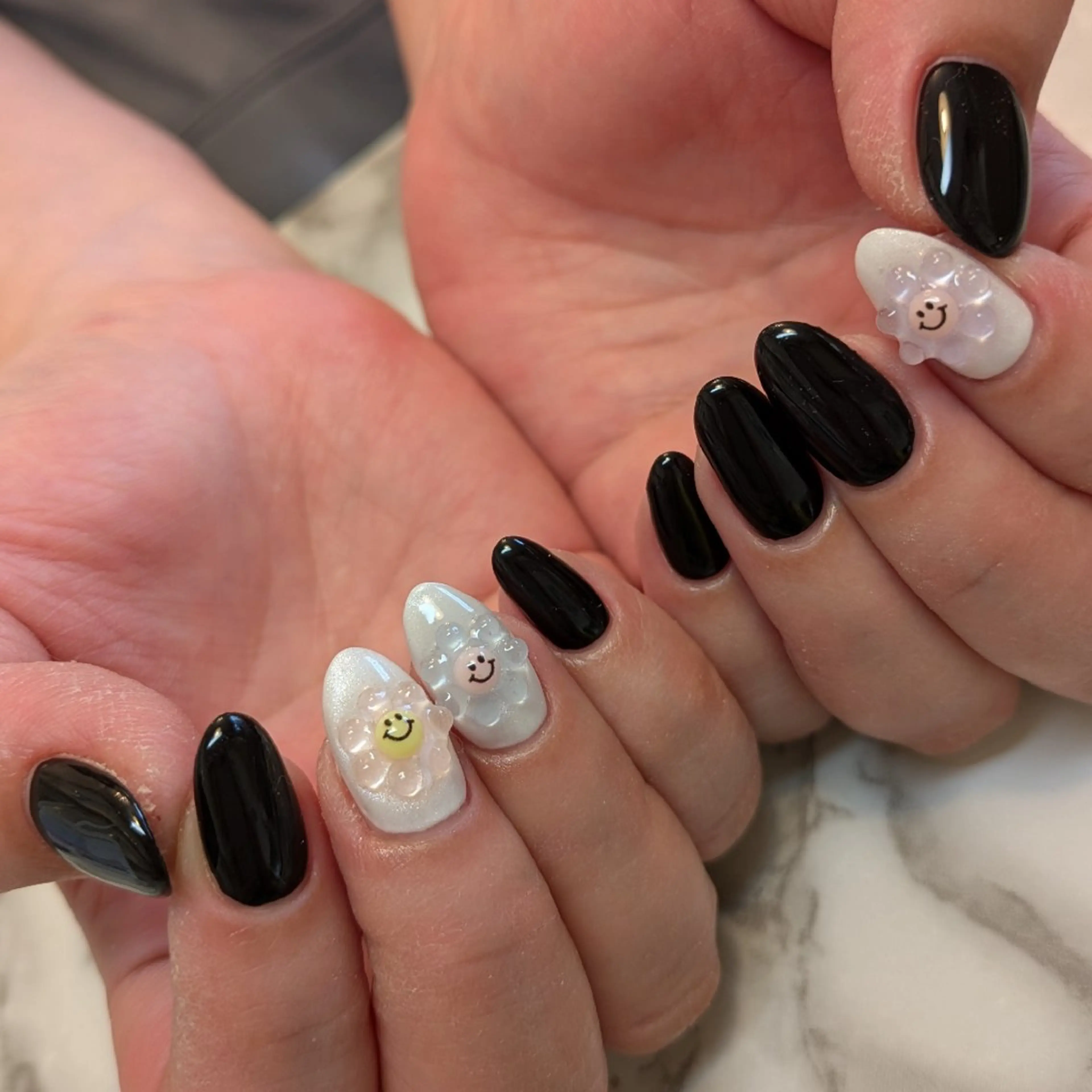 ネイル ジェヌインネイル 河内のネイルデザイン