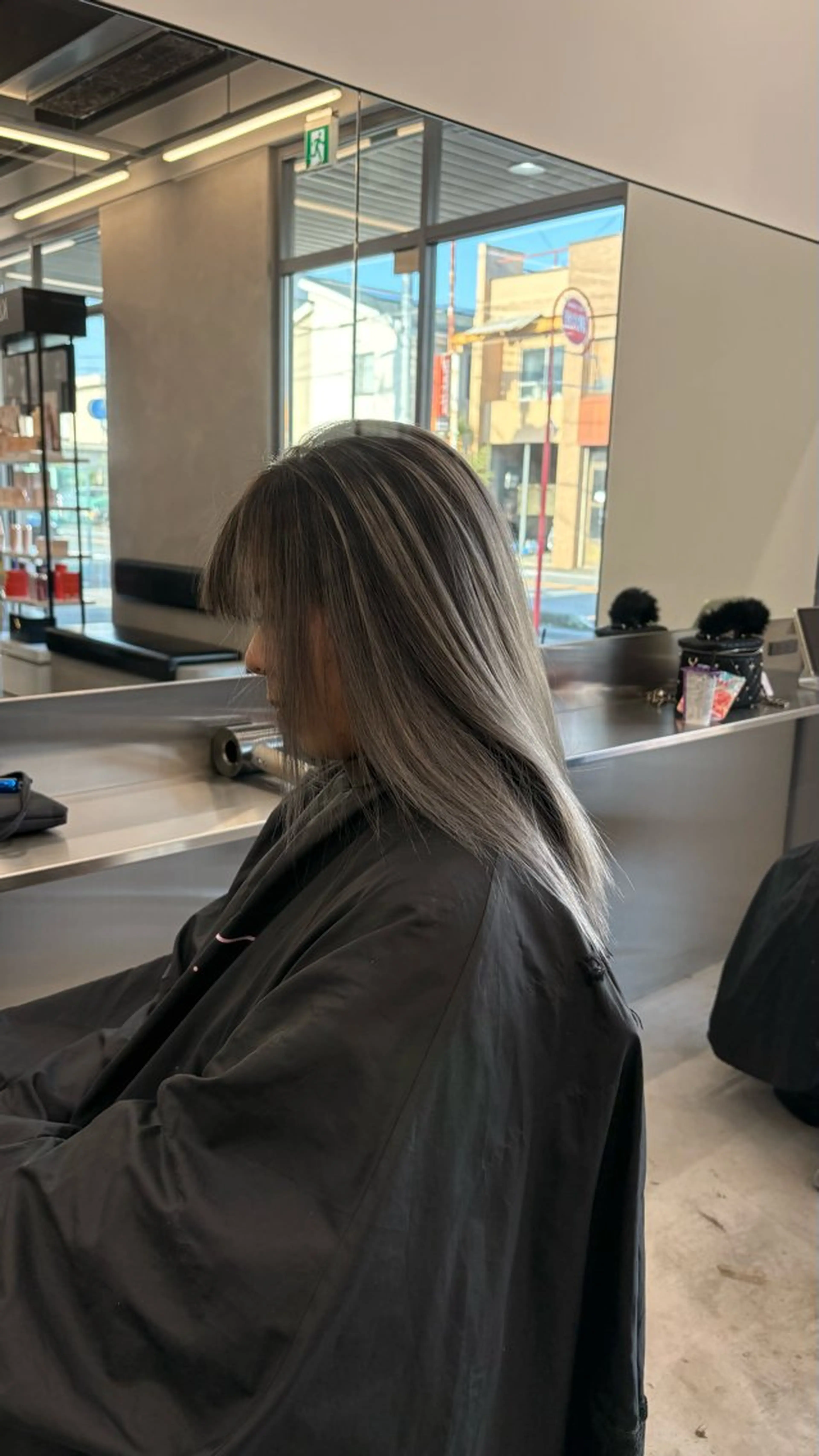 ミディアム カラー ヘアカラー 小森春果/透け感/ ケラスターゼ/艶髪のヘアスタイル