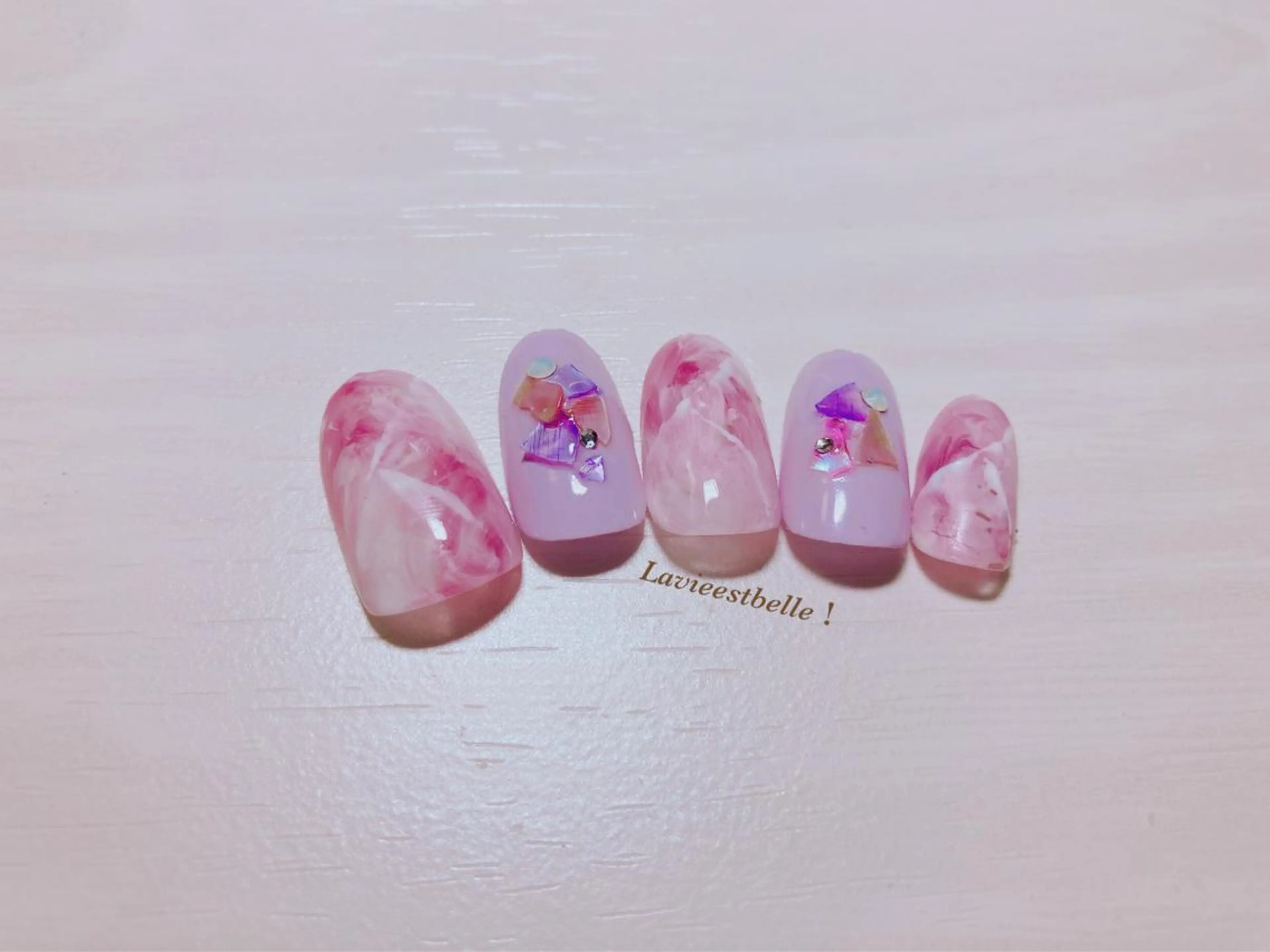 ネイル アトリエ ラヴィエベルのネイルデザイン