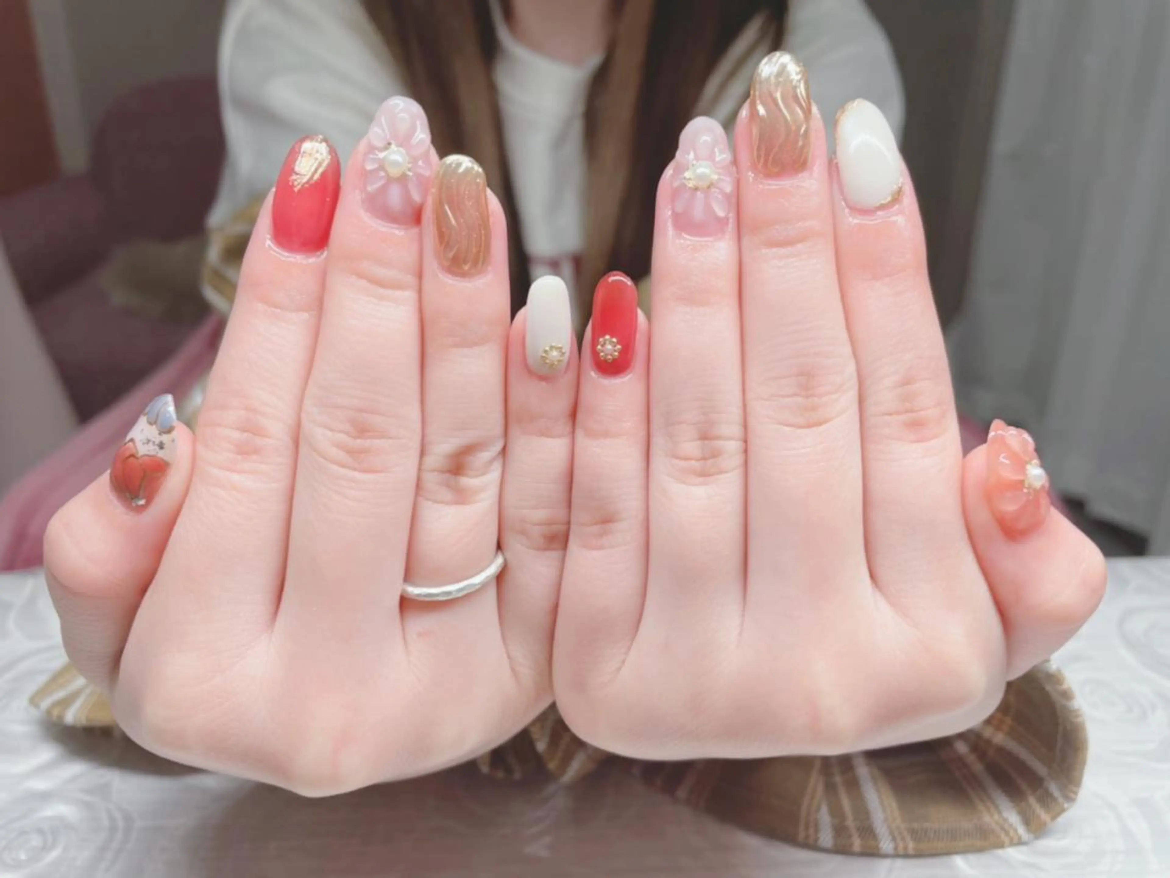 ネイル 成人式 フラワーネイル ぷっくりネイル 芦辺 香奈のネイルデザイン