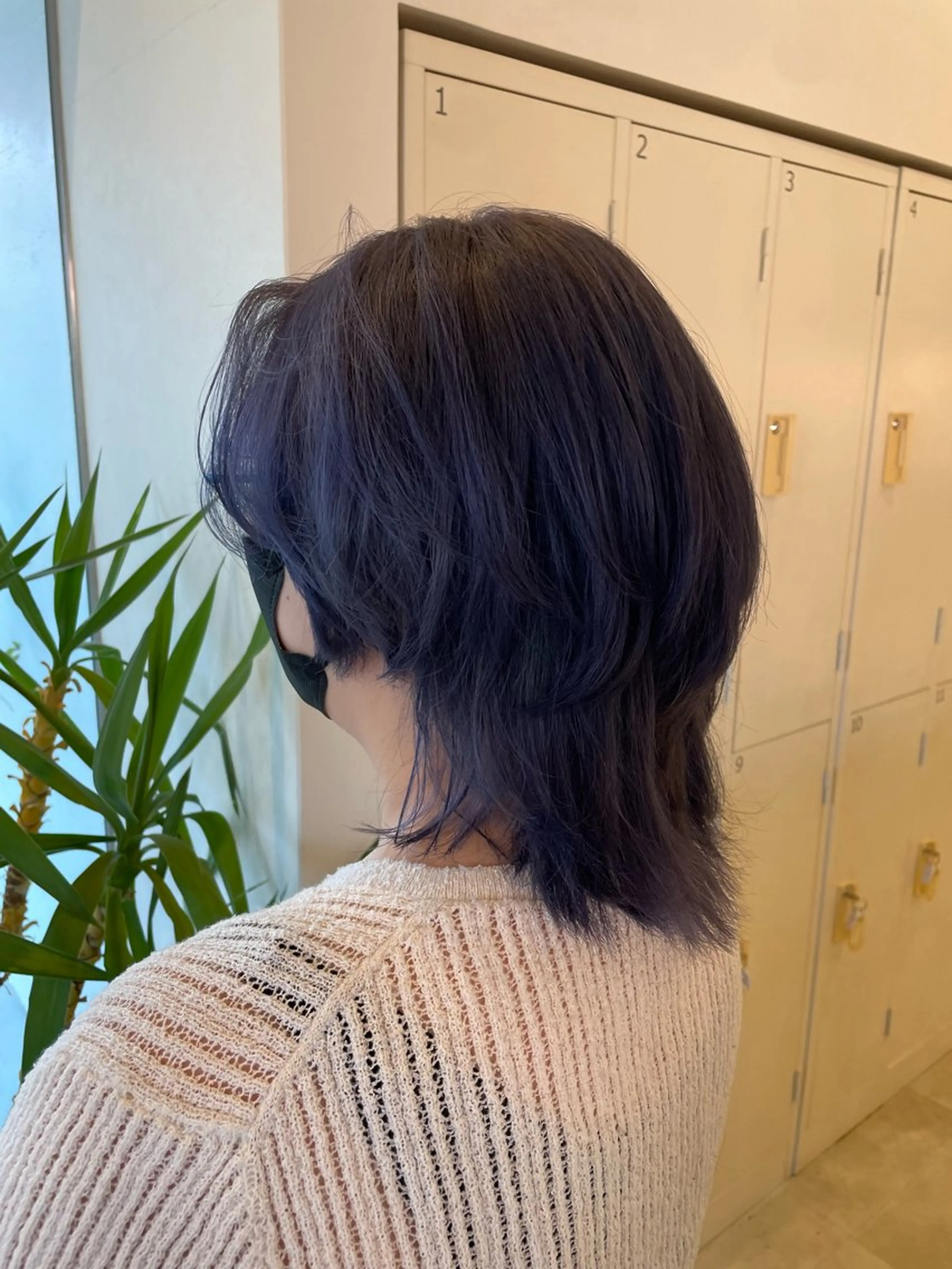 ミディアム ウルフカット カット ヘアカラー SARA古賀店 かすみ🐬🩵のヘアスタイル