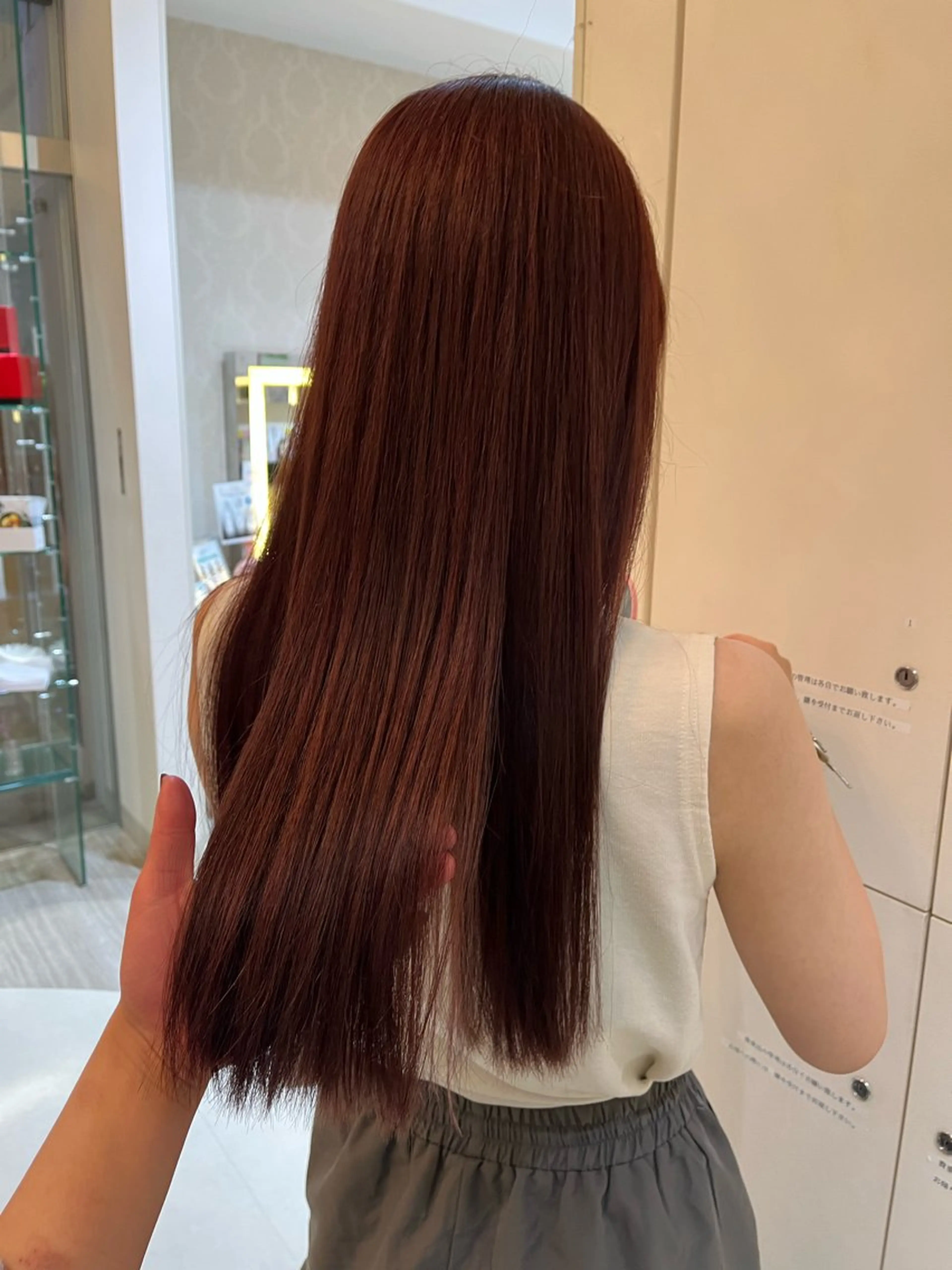 ロング カラー ブリーチ ブリーチなしカラー レッドカラー カット ヘアカラー 透明感カラー/ レイヤーkotonoのヘアスタイル