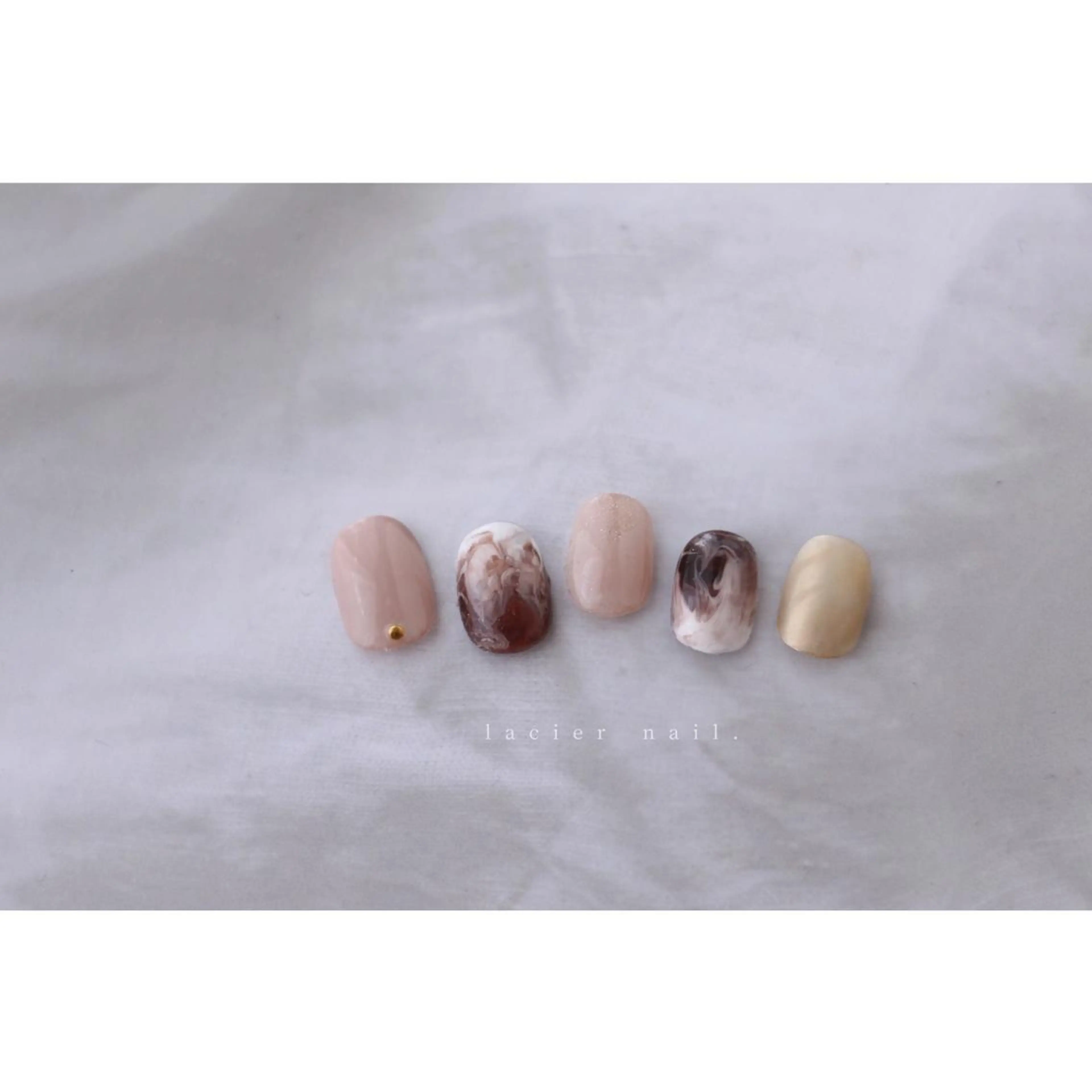 ネイル アートネイル フレンチネイル 氷ネイル・うるうるネイル マグネットネイル ミラーネイル lacier nailのネイルデザイン