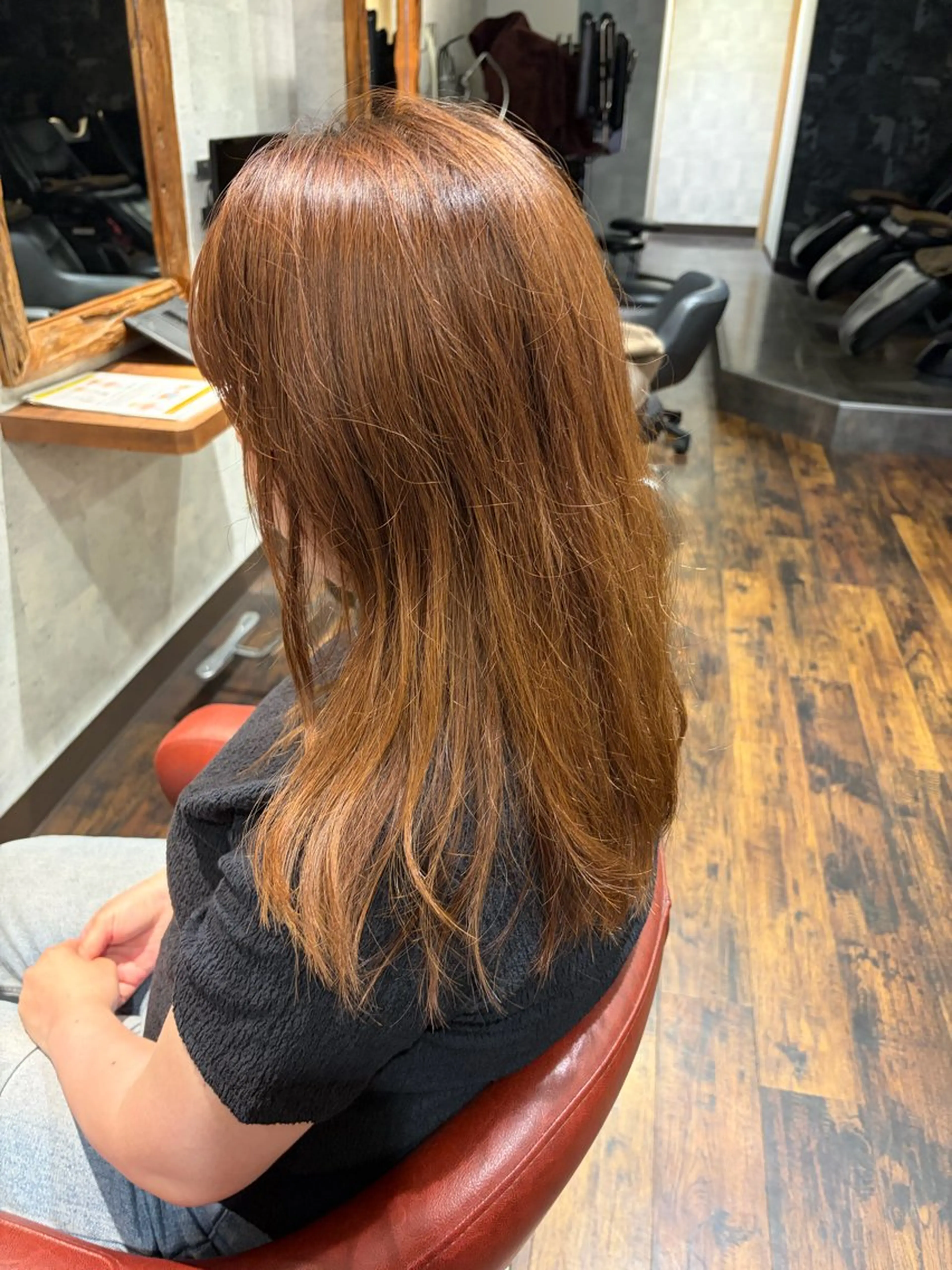 セミロング 縮毛矯正 ヘアカラー 縮毛矯正 ✨矯正口コミ4.9✨ 歴21年代表ヨシアキのヘアスタイル