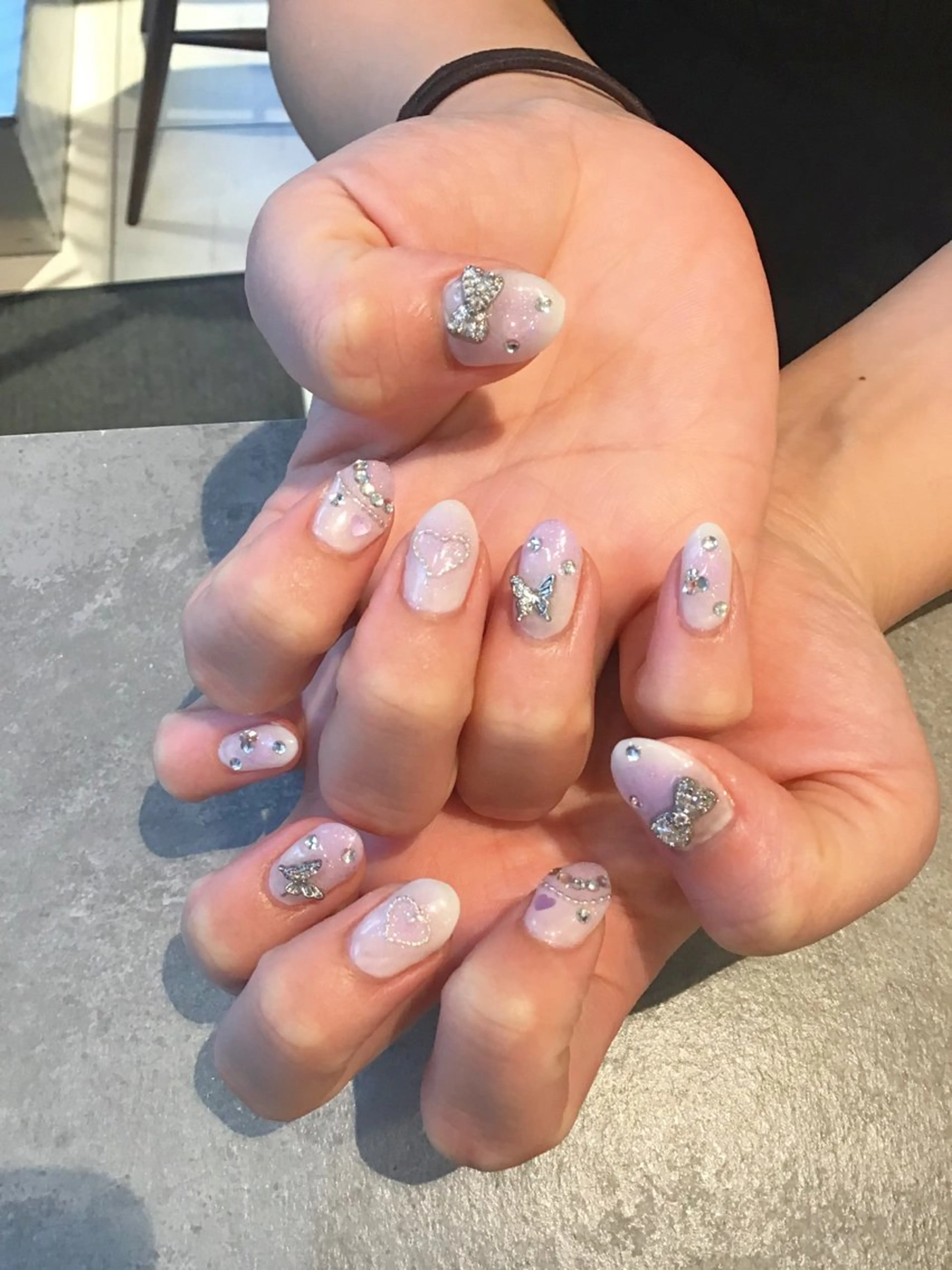 ネイル 持ち込み Nest 岩崎のネイルデザイン