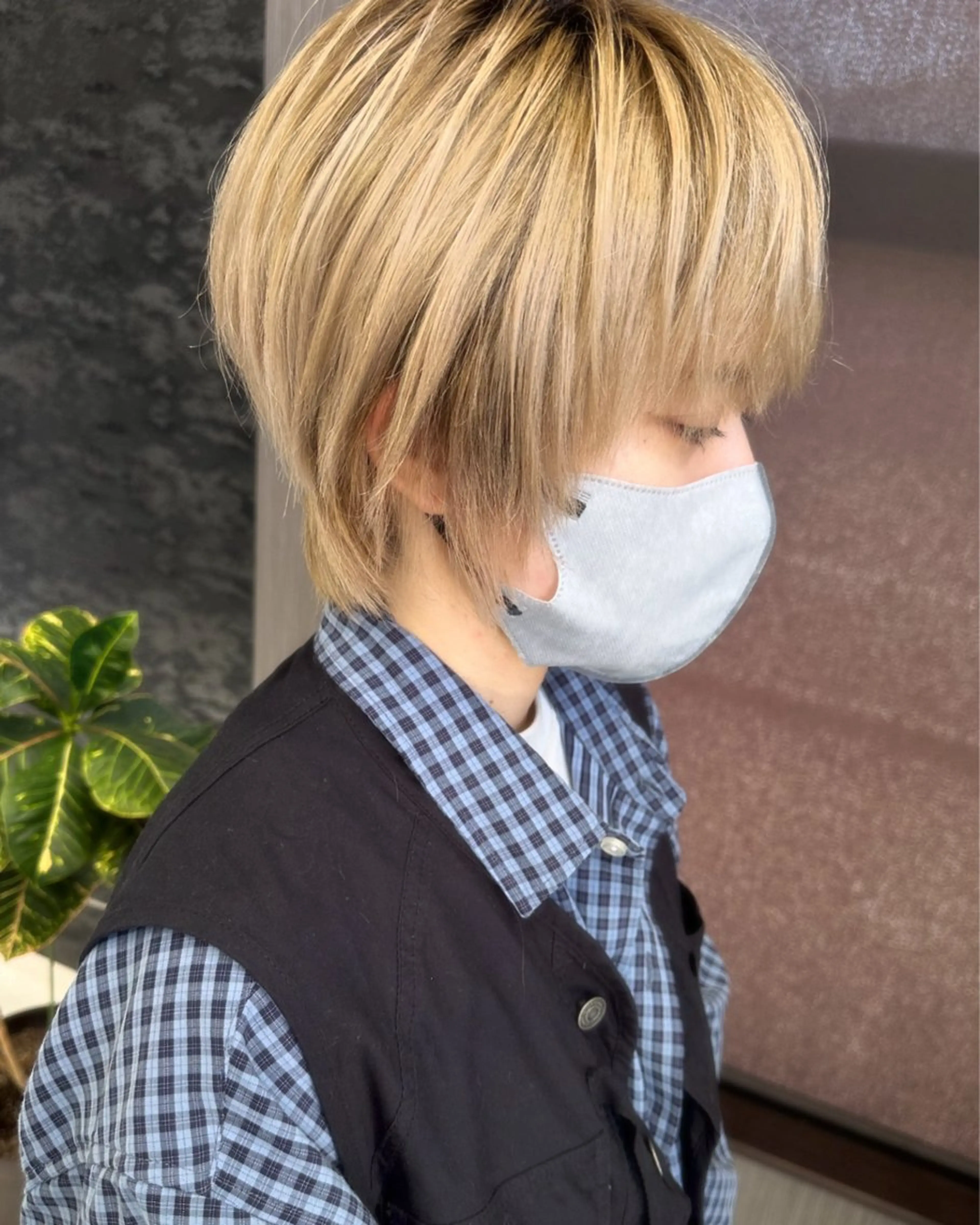 ショート カラー 下小鶴 優治のヘアスタイル