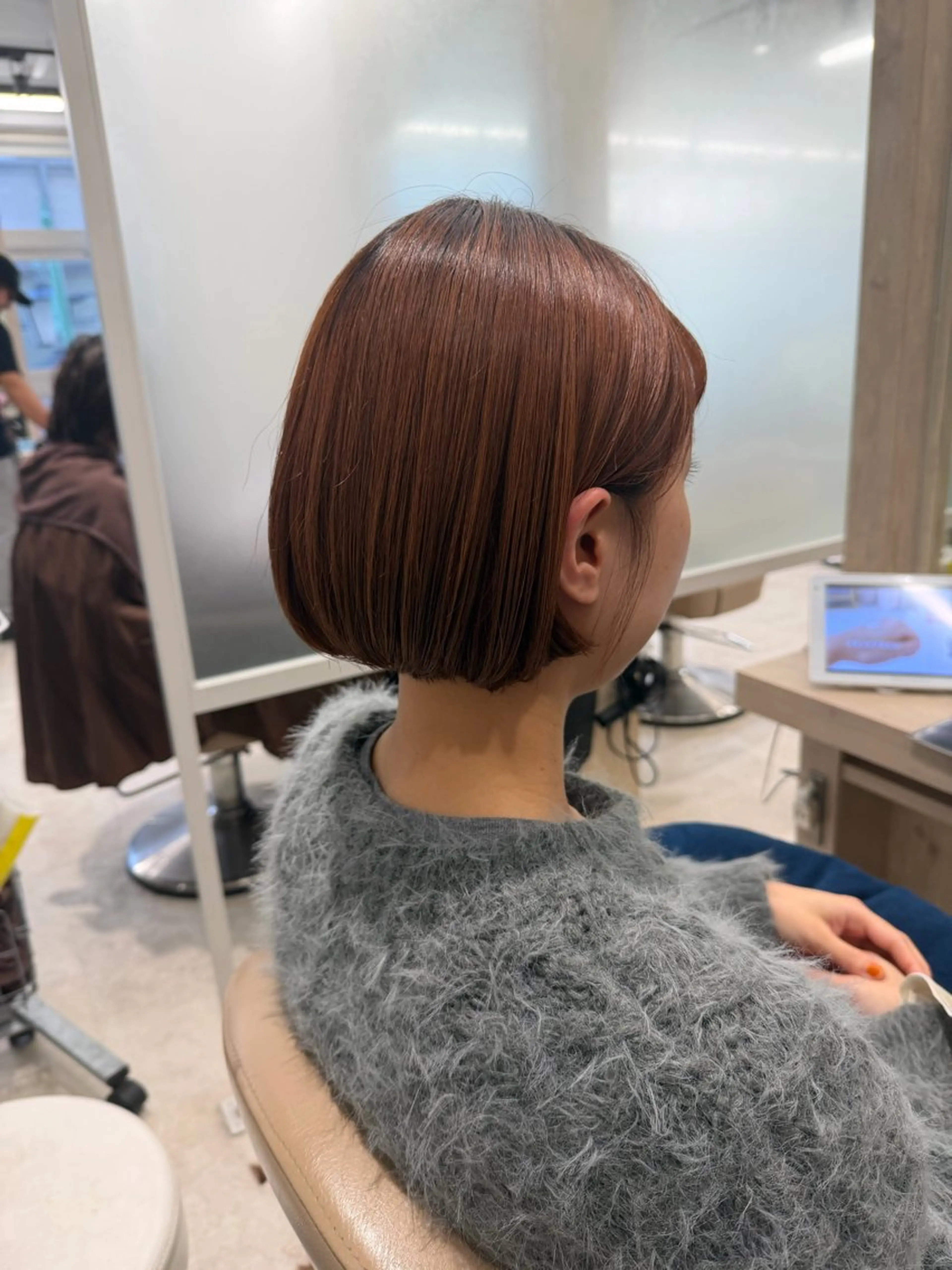 ミディアム カラー ブラウンカラー オレンジ オレンジブラウン ボブ 小顔カット カット ヘアカラー トリートメント EARTH菊名店👾 ひらのすぐるのヘアスタイル