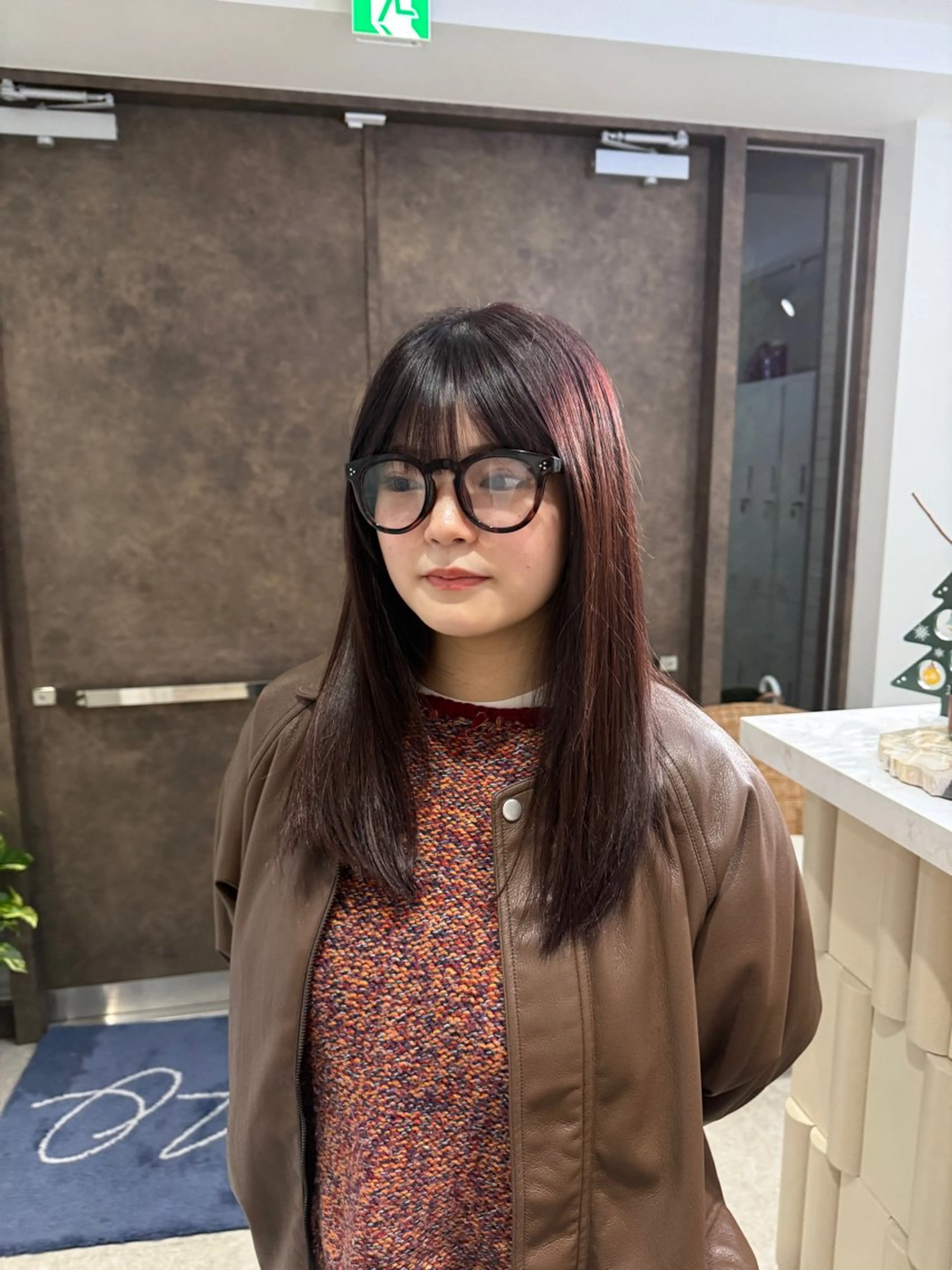 ミディアム ヘアカラー 似合わせスタイル☁️ 堀内志茉🍀のヘアスタイル