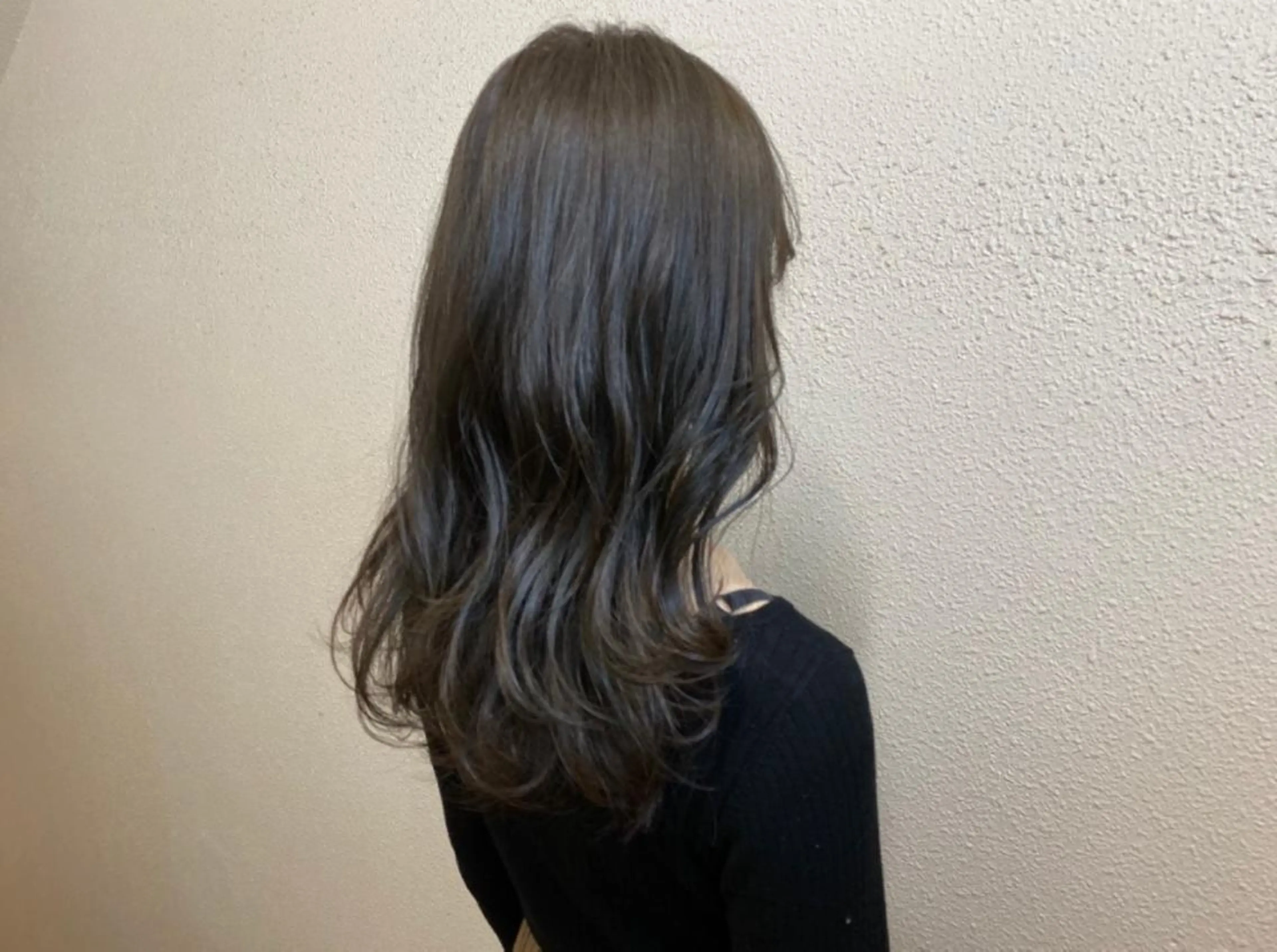 セミロング カラー ダークグレー ダークグレージュ グレージュ カット ヘアカラー トリートメント 半個室女性salon 🩰Natsumiのヘアスタイル