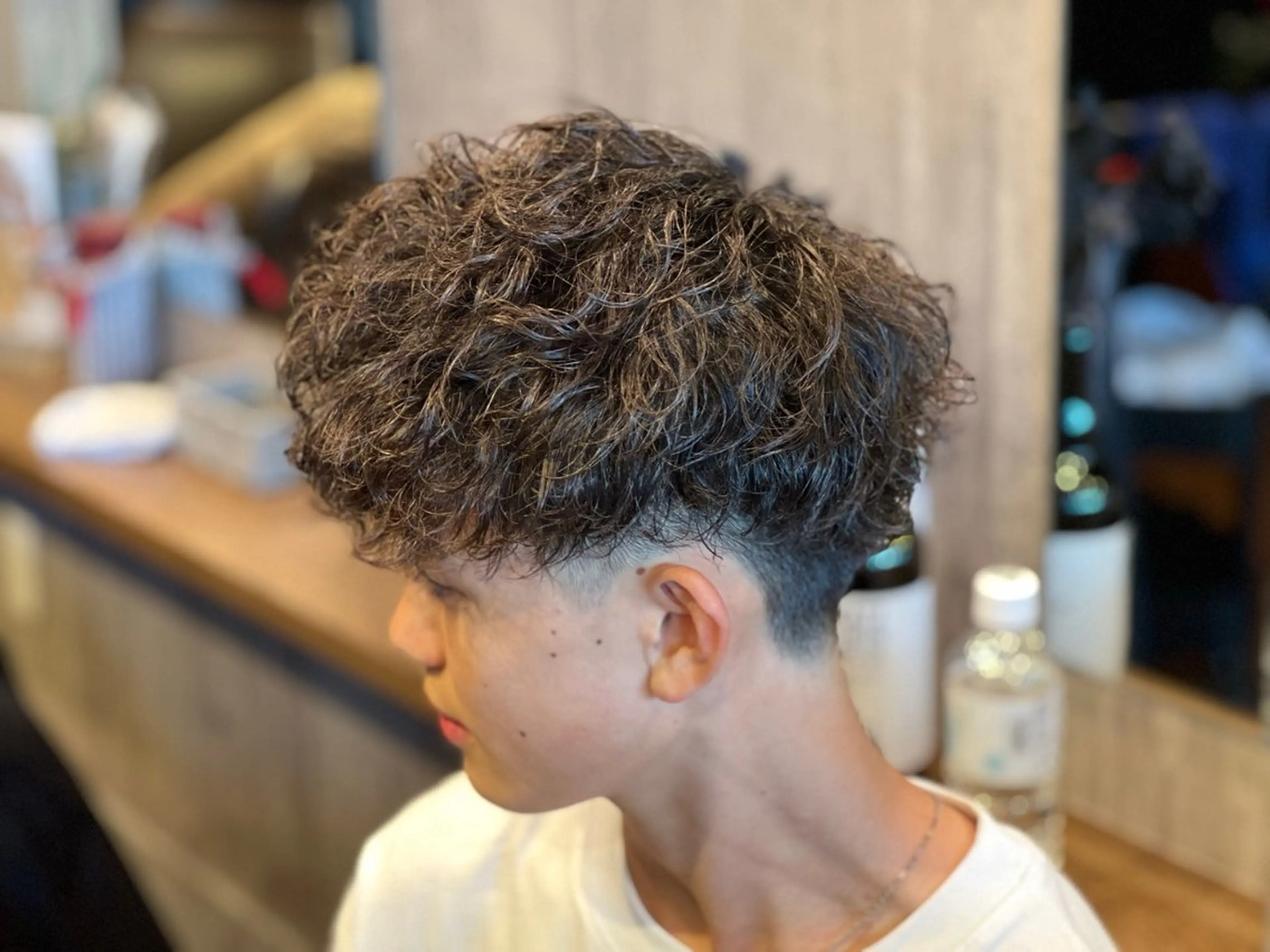 メンズ パーマ 中井 慧人のヘアスタイル