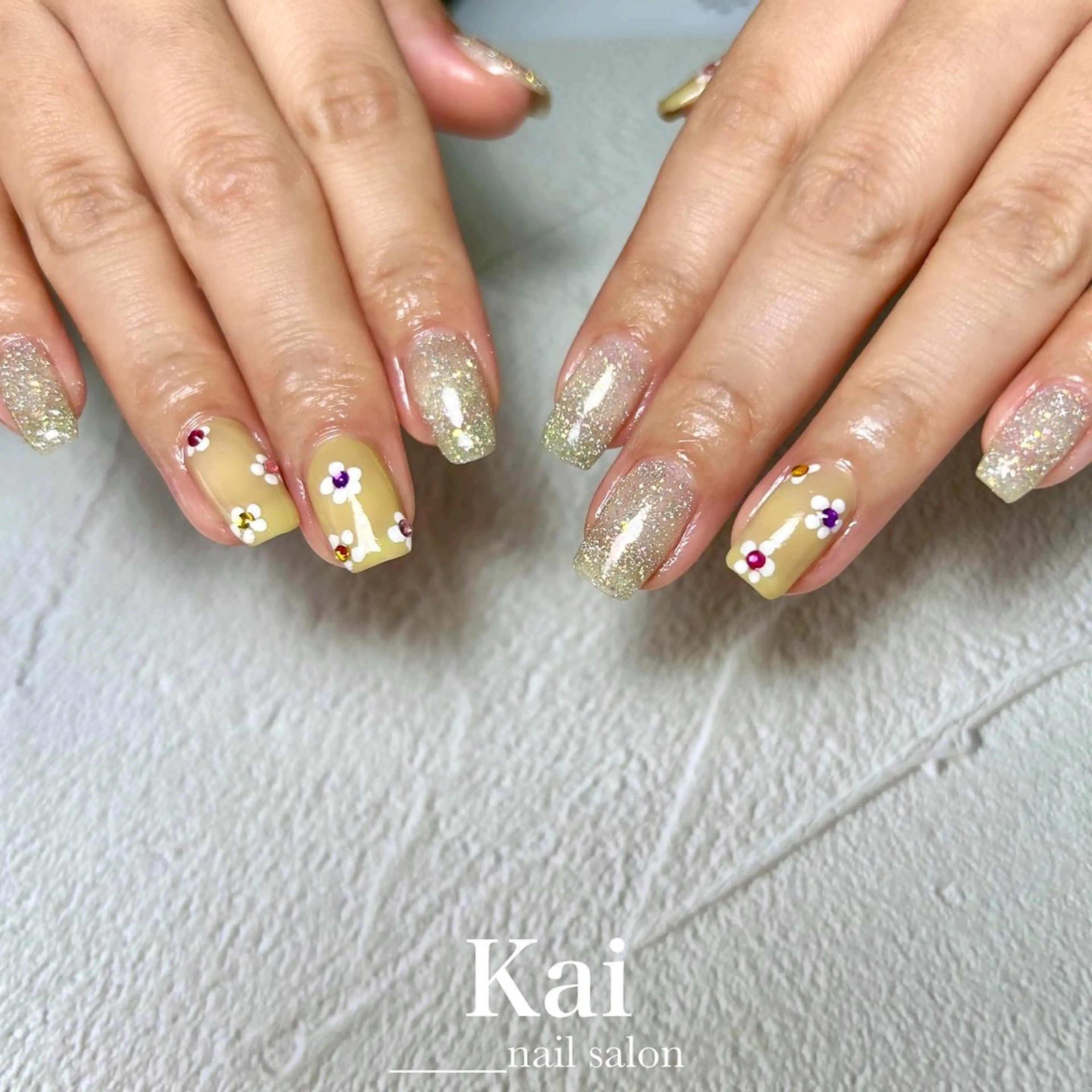 ネイル フラッシュネイル フラワーネイル ニュアンスネイル 春ネイル ハンドネイル Kai  nail Mayukoのネイルデザイン