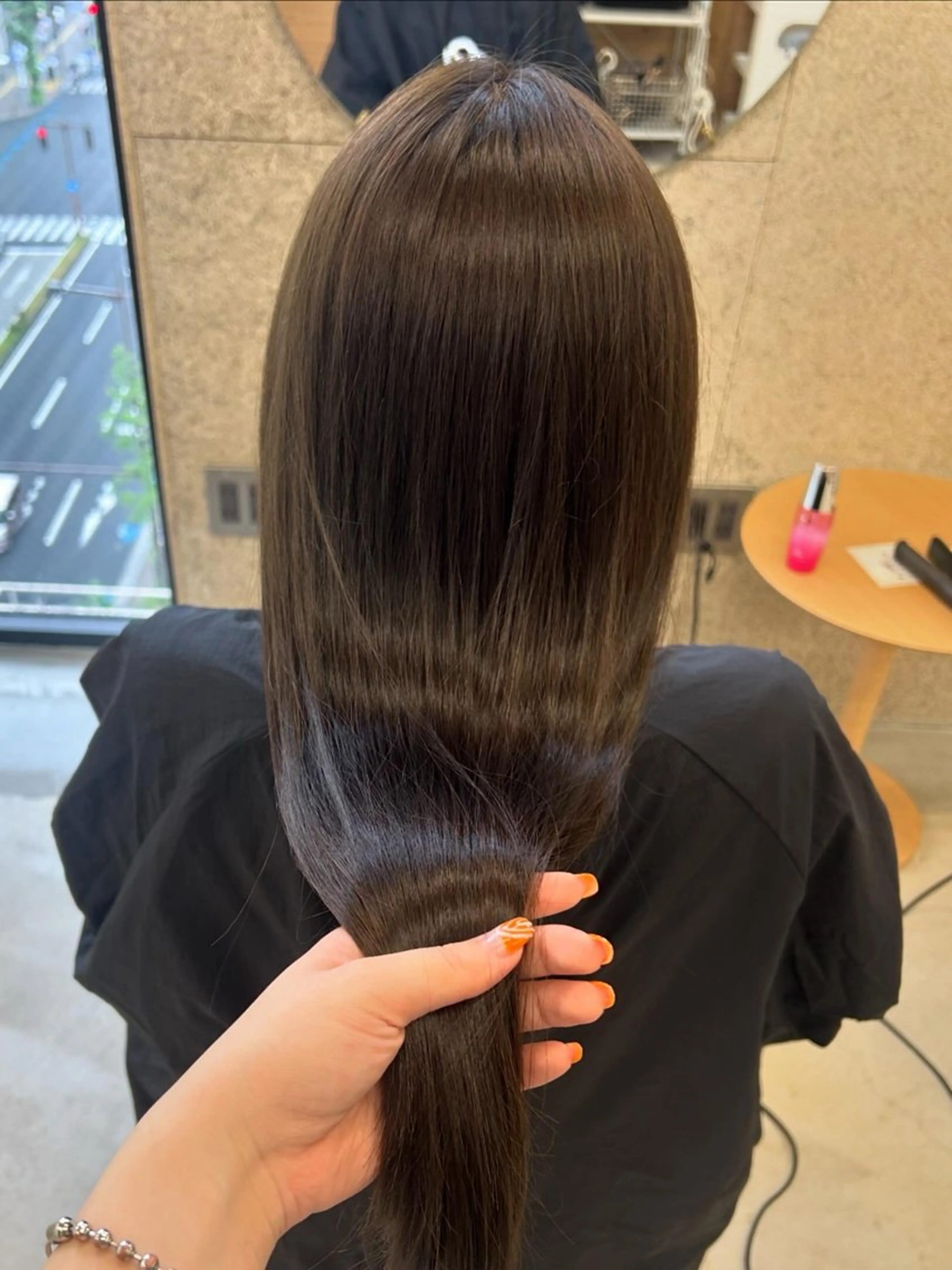 ロング ヘアカラー トリートメント SiLO Yukinaのヘアスタイル