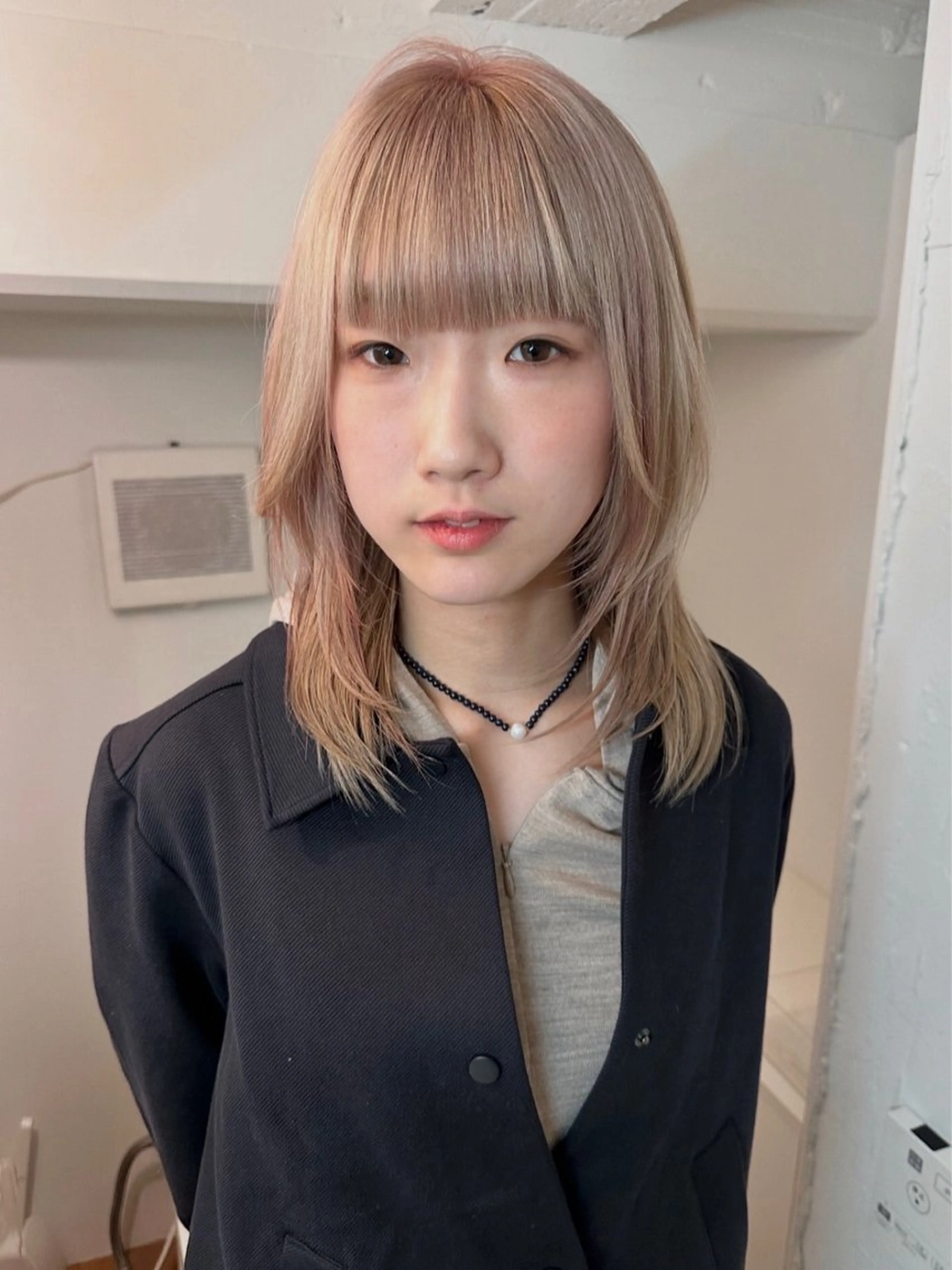 セミロング ヘアカラー トリートメント Hana ハイトーン🕯🩰のヘアスタイル