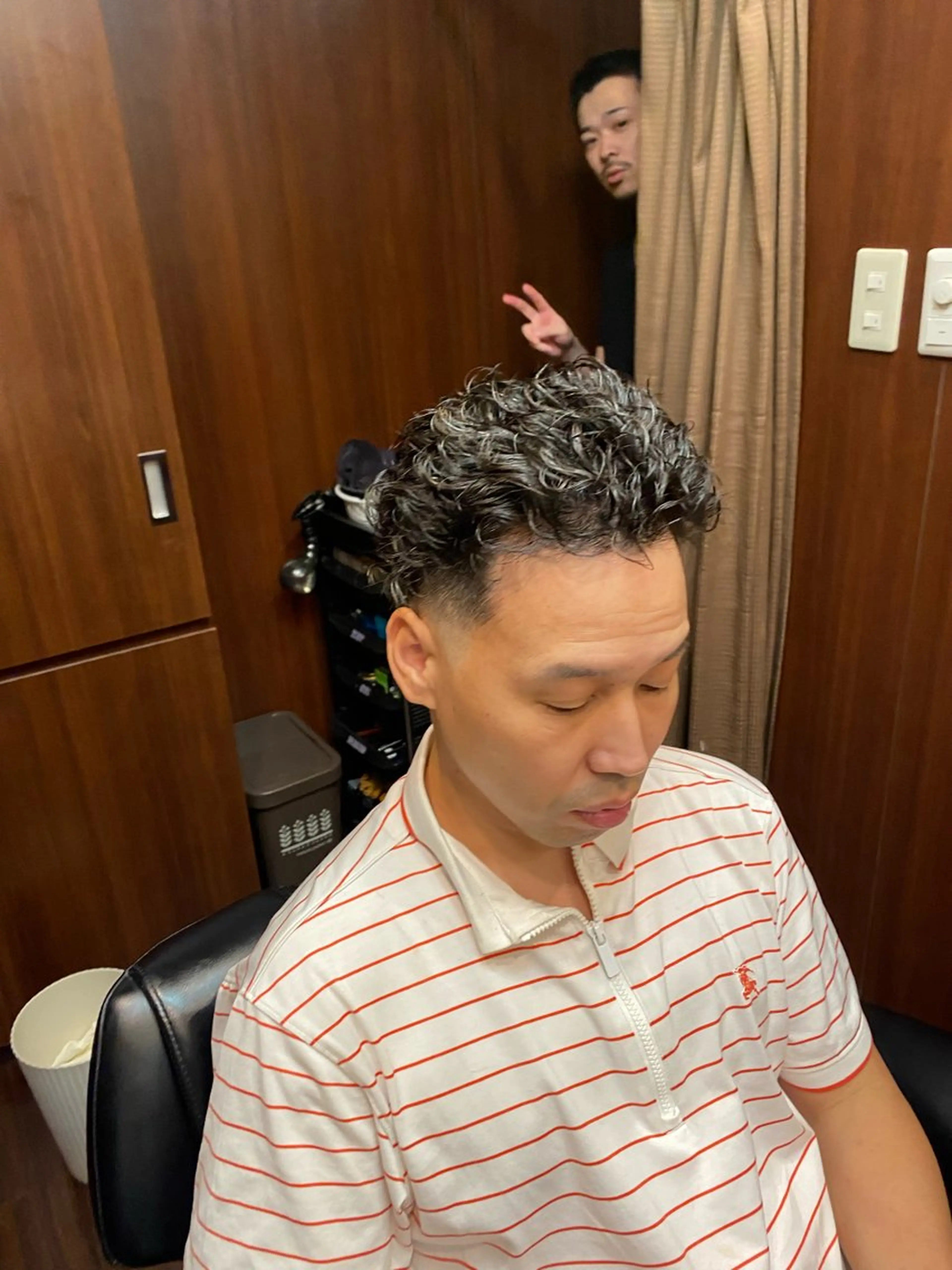 ミディアム パーマ 齋藤 梅太郎のヘアスタイル