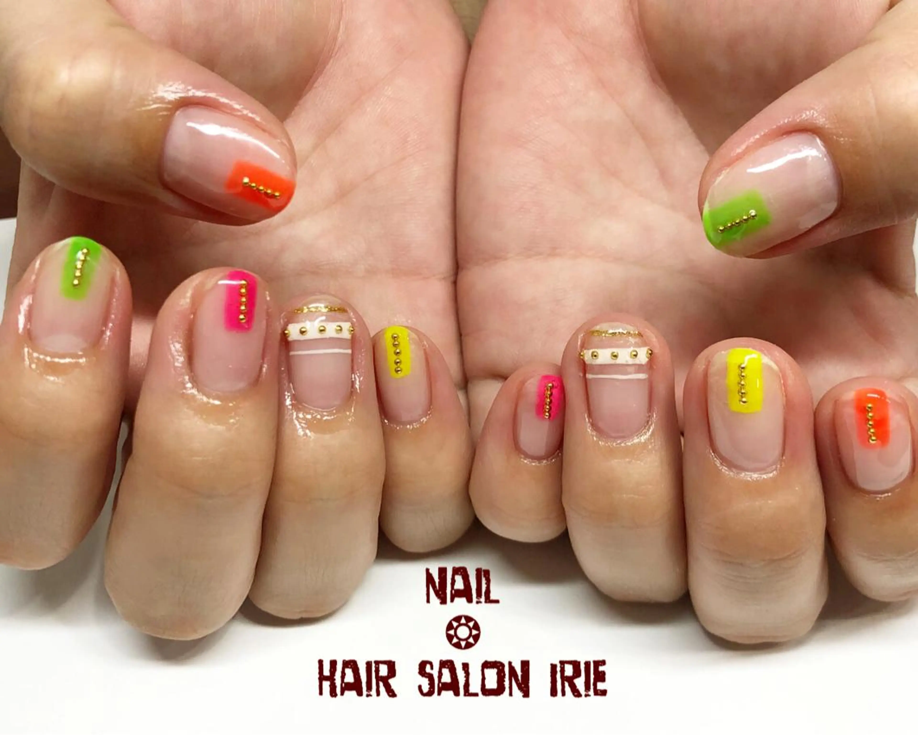 ネイル 持ち込み 與儀 知佳のネイルデザイン