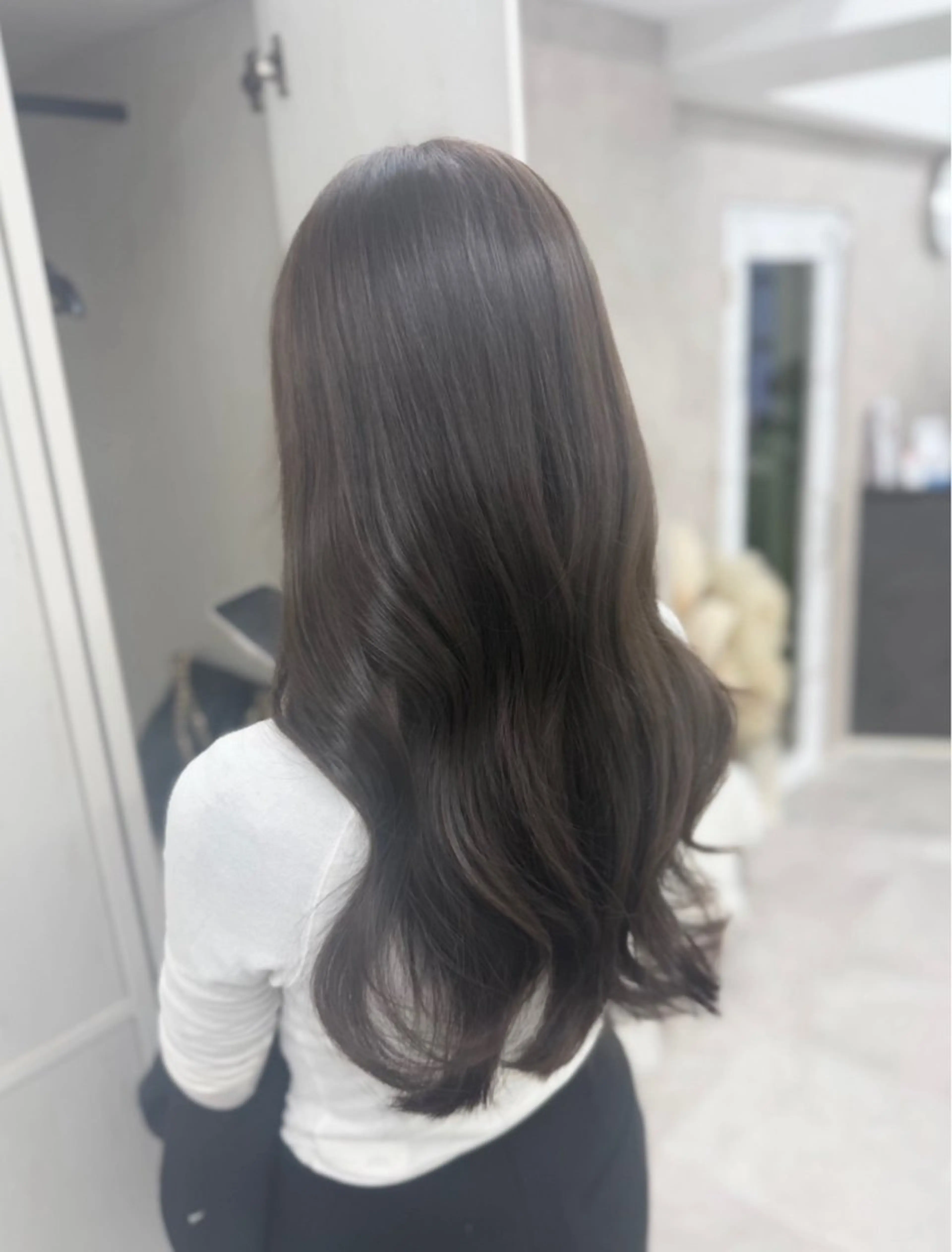 ロング カラー 透明感カラー グレージュ ヘアカラー トリートメント 縮毛矯正/艶カラー /髪質改善/なんばのヘアスタイル