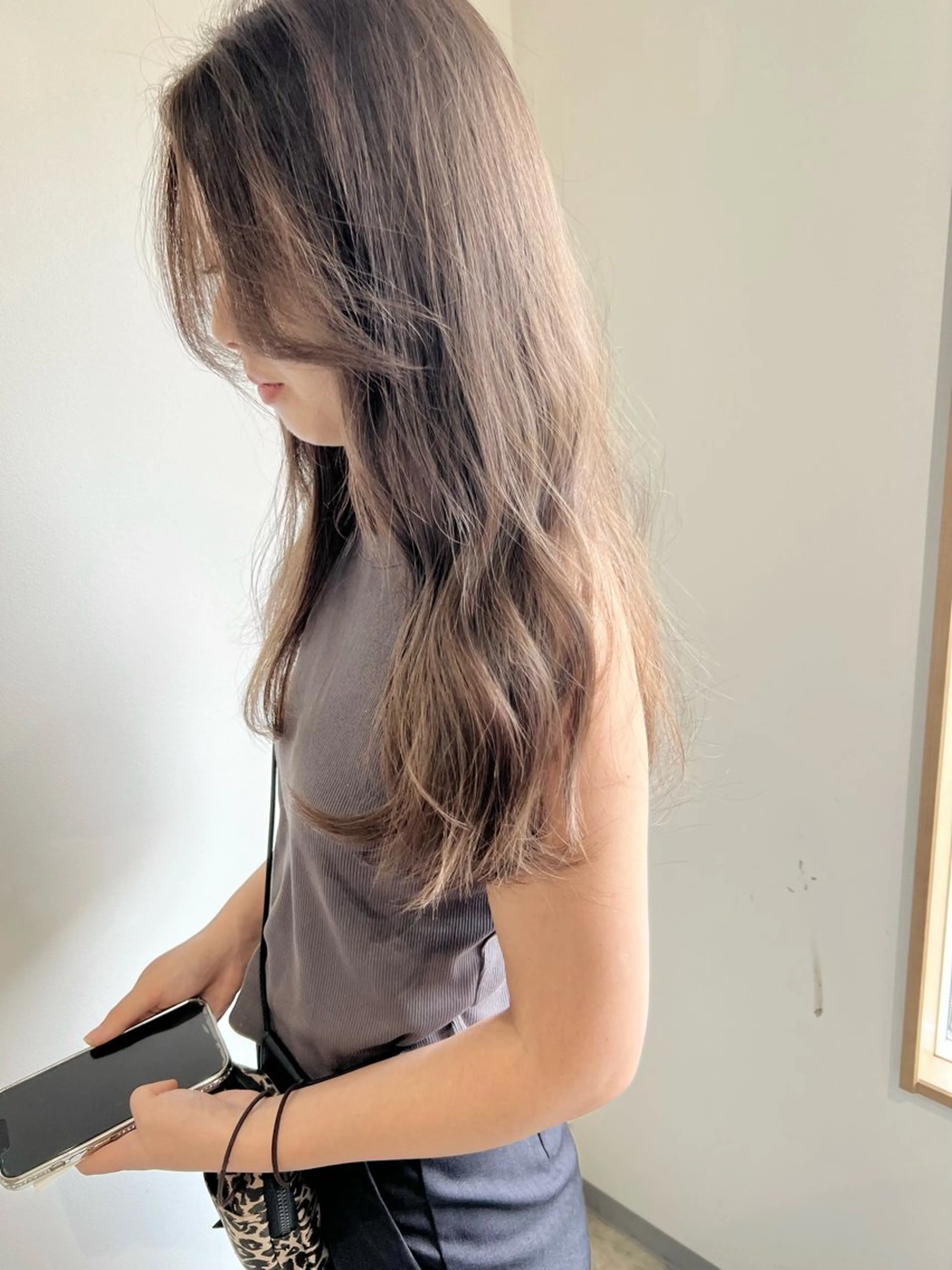 セミロング ボブ 髪質改善 韓国風ヘア レイヤーカット 縮毛矯正 ヘアカラー suii..hair designのヘアスタイル