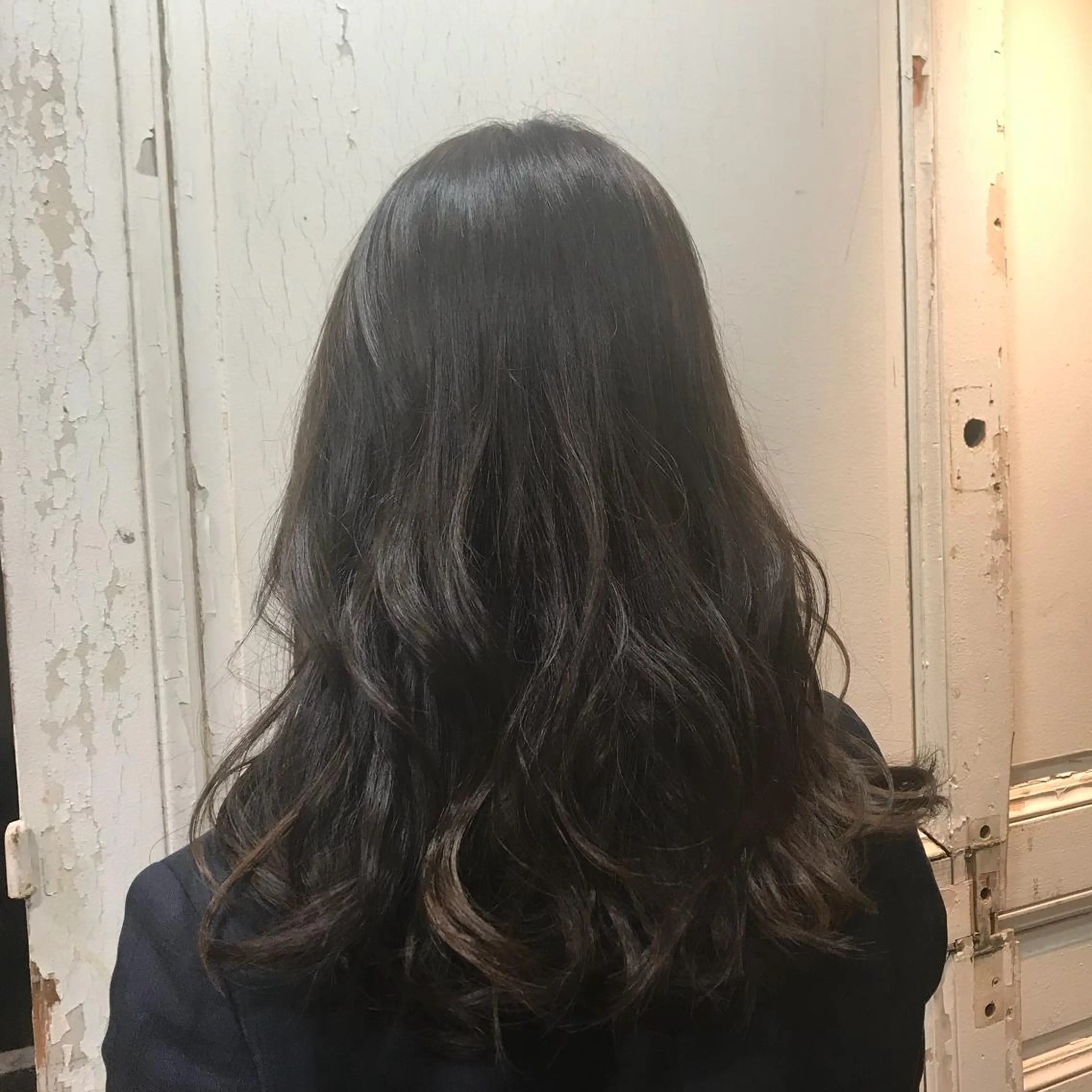 ミディアム カラー 難波 茜のヘアスタイル