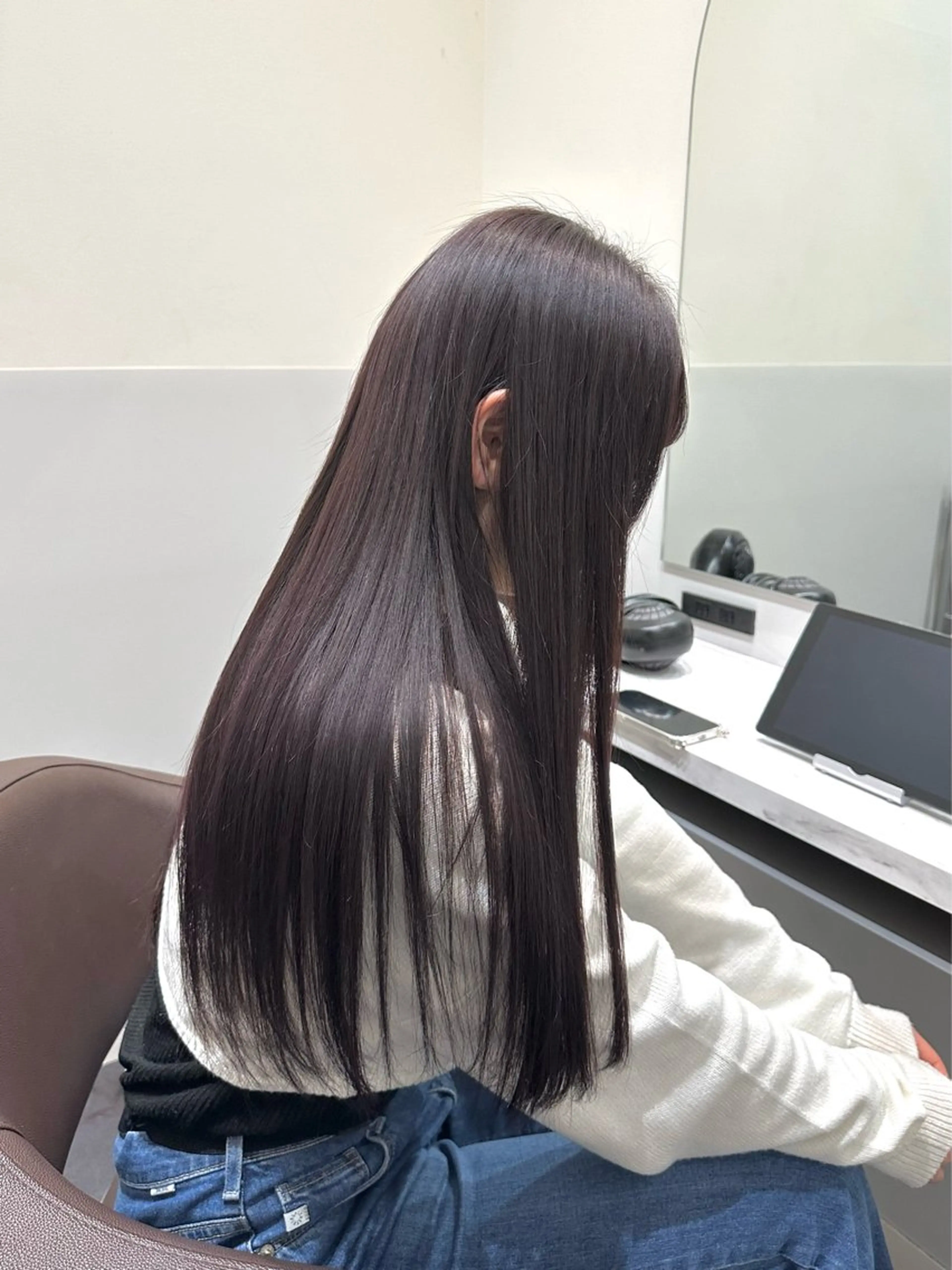 ロング カラー ブリーチ グレージュ ラベンダーカラー ラベンダーグレージュ ラベンダーグレー ヘアカラー トリートメント 矢野 晃平のヘアスタイル